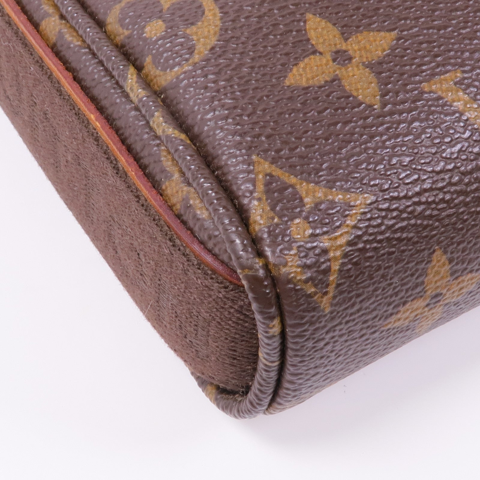 LOUIS VUITTON Monogram Trotteur Beaubourg金扣肩背袋