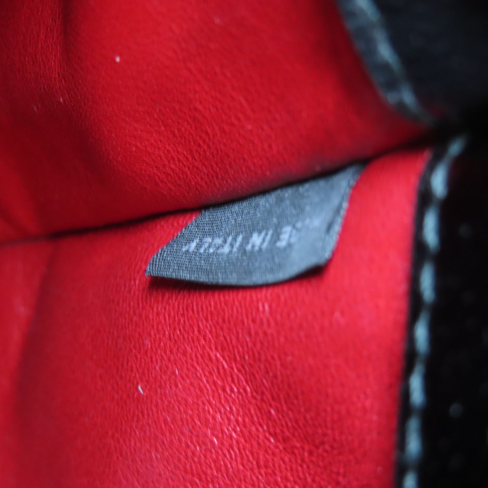 PRADA 牛皮皮革Saffiano Cuir Tote Handbag銀扣手挽肩背兩用袋黑色