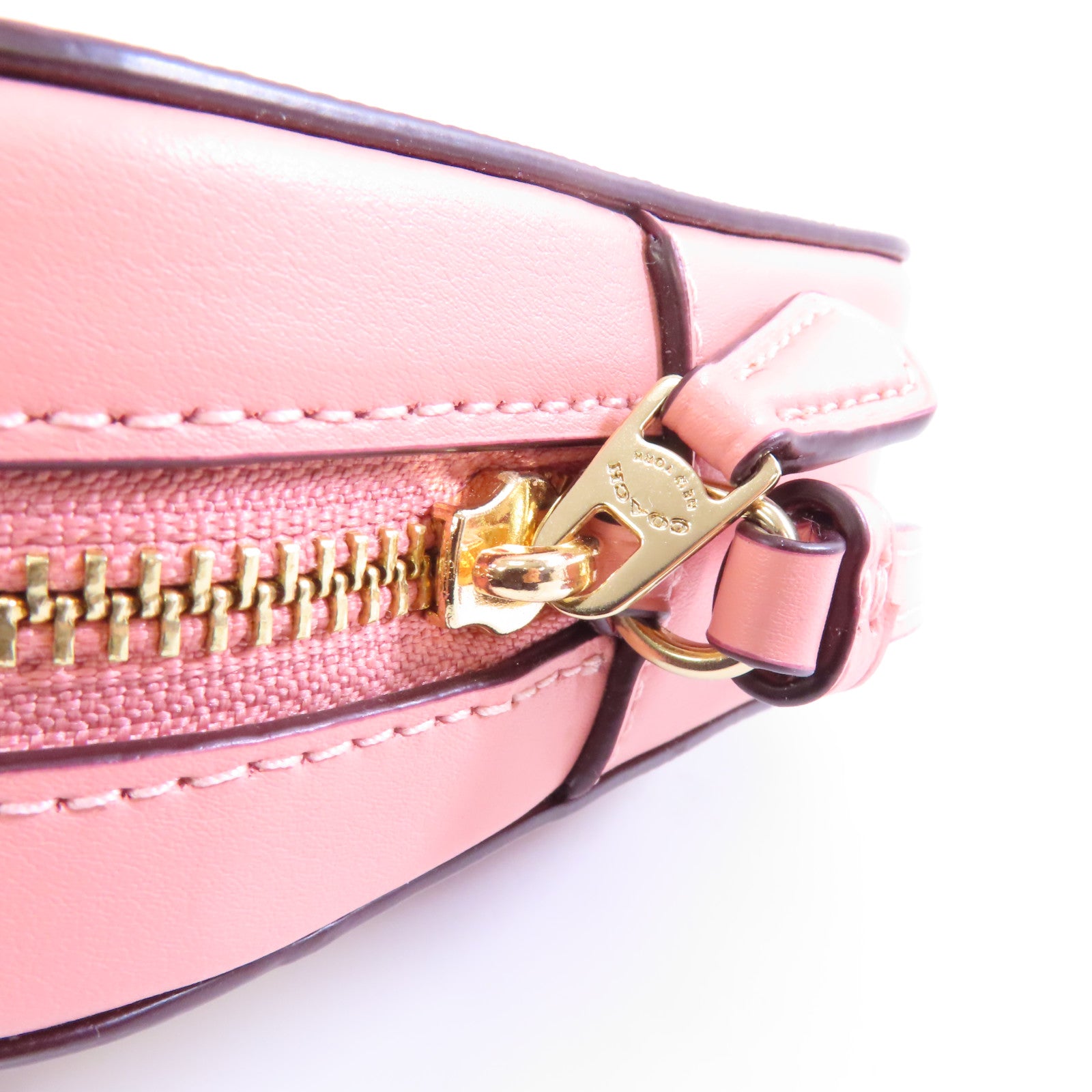 COACH 塗層帆布Mini Camera Bag金扣肩背袋粉紅色/棕色