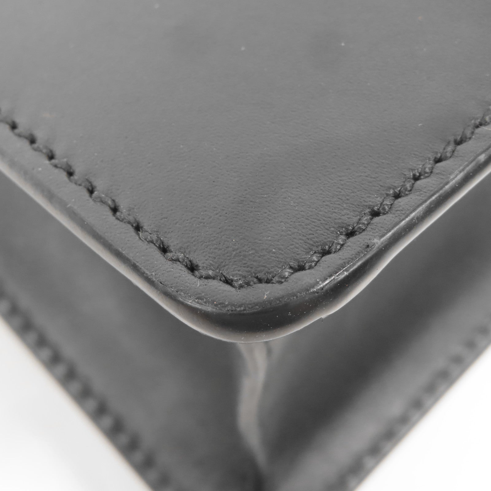 GUCCI 皮革Sylvie Chain Shoulder Bag金扣肩背袋