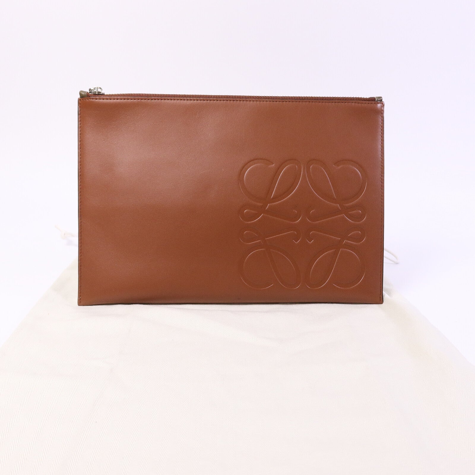 LOEWE 牛皮皮革Clutch Bag手拿包