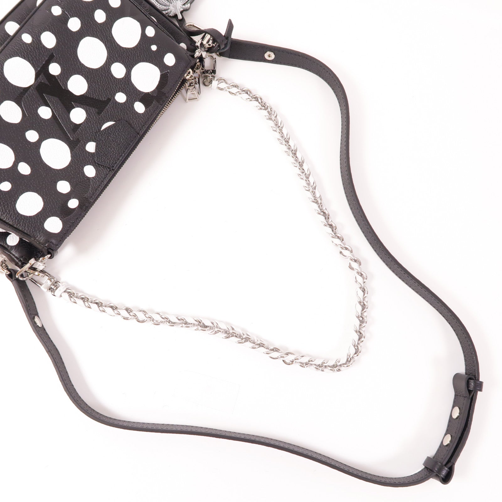 LOUIS VUITTON 【激減優惠】Monogram Empreinte LV X YK Multi Pochette Accessoires銀扣手挽肩背兩用袋