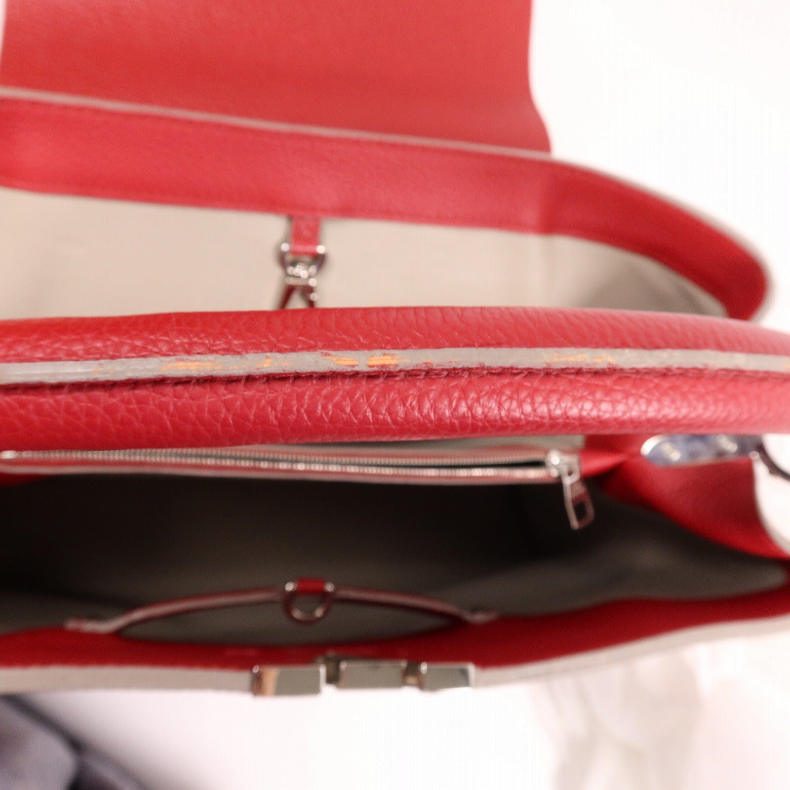 LOUIS VUITTON Taurillon皮革Capucines GM銀扣肩背袋