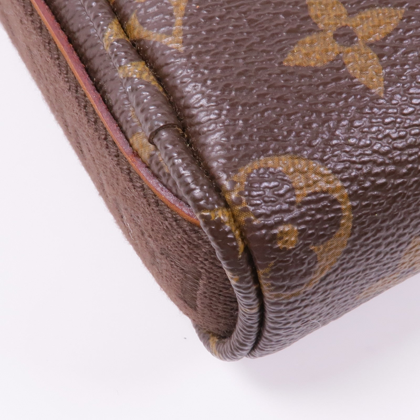 LOUIS VUITTON Monogram Trotteur Beaubourg金扣肩背袋