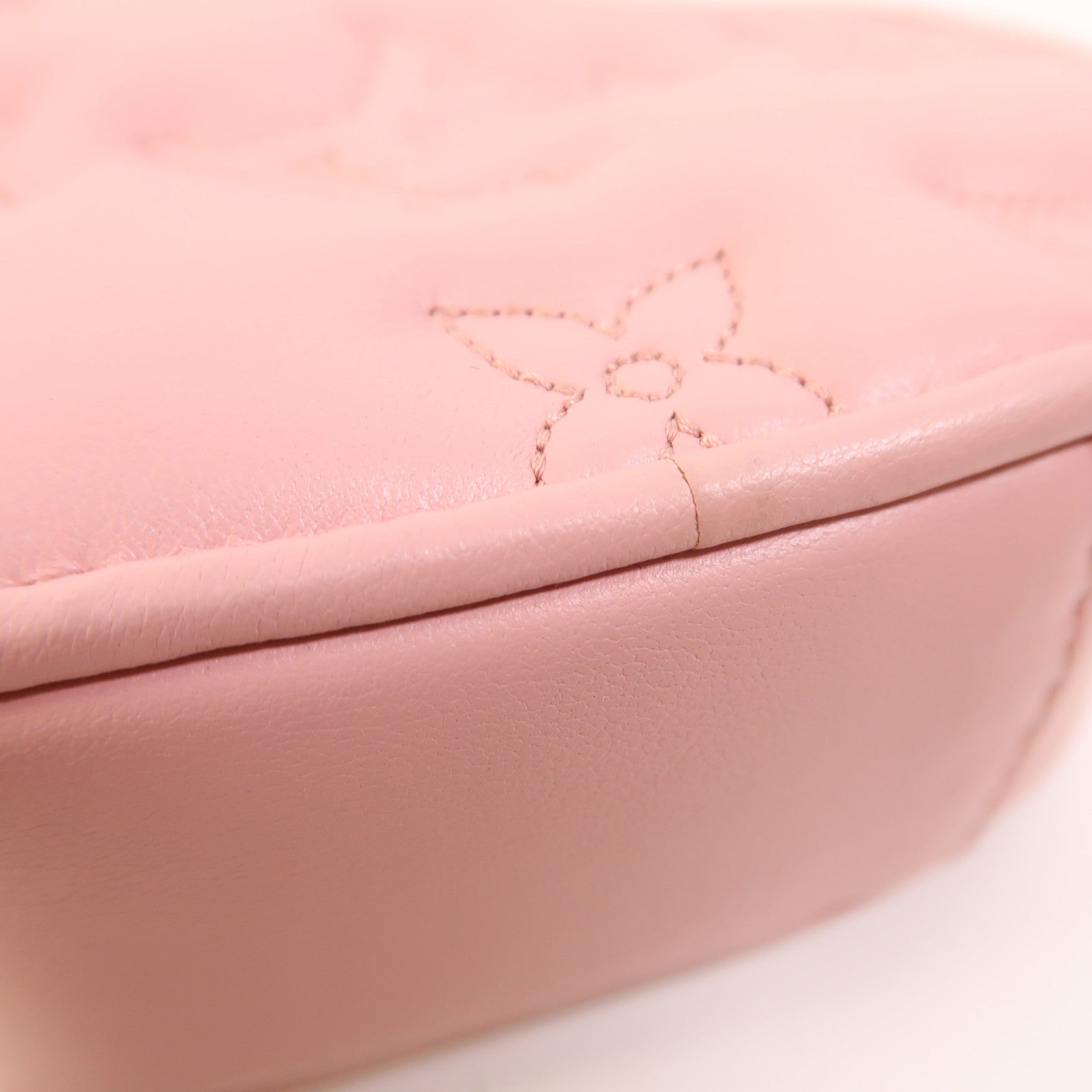 LOUIS VUITTON Bubblegram皮革Pop My Heart金扣鏈帶手挽肩背兩用袋
