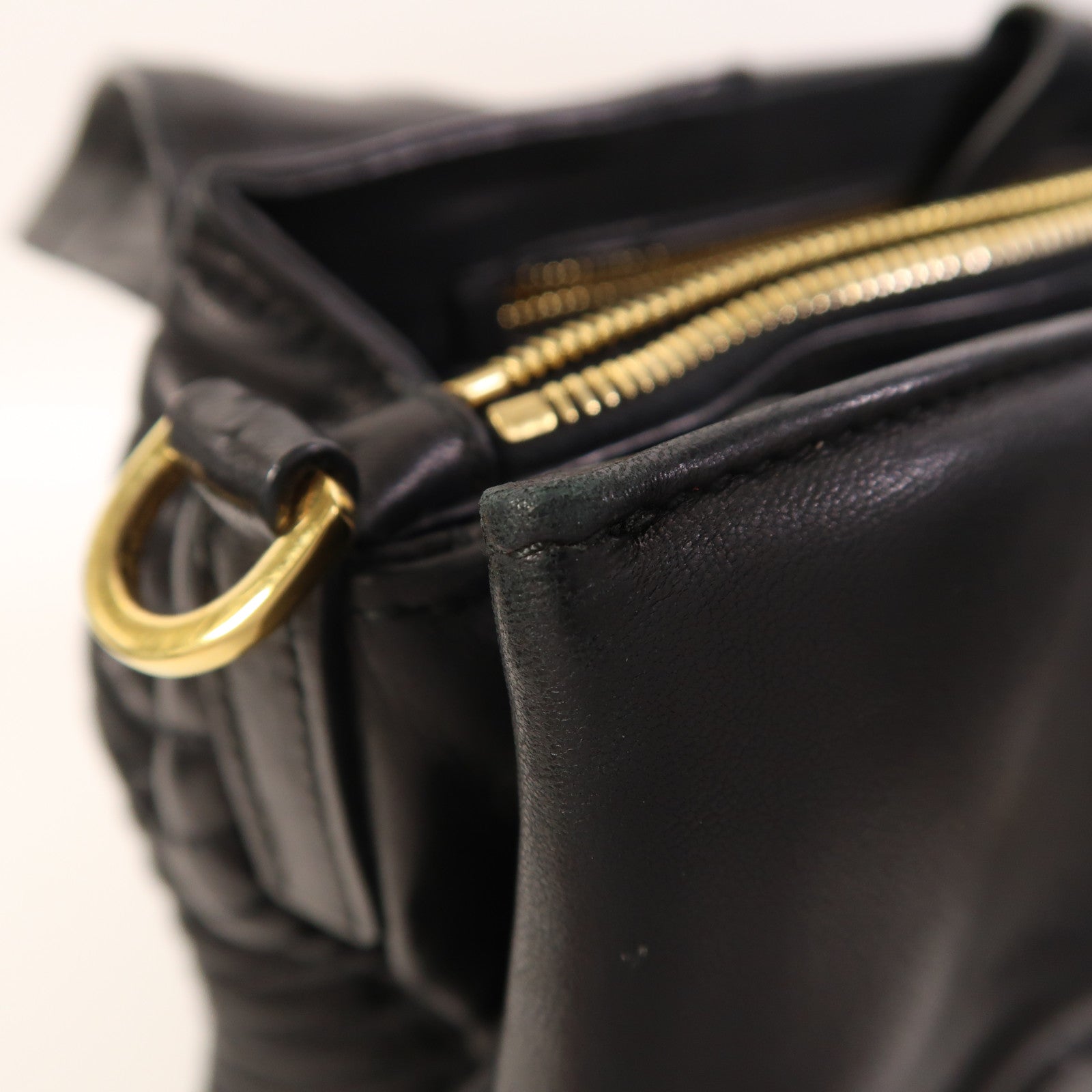 Miu Miu 羊皮皮革2 Way Shoulder金扣手挽肩背兩用袋