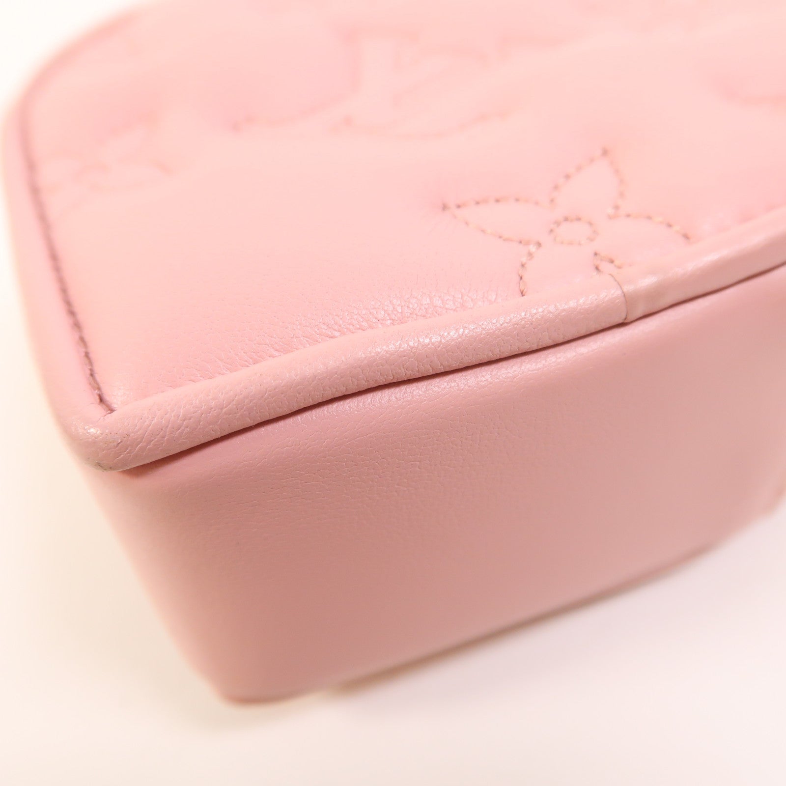 LOUIS VUITTON Bubblegram皮革Pop My Heart金扣鏈帶手挽肩背兩用袋