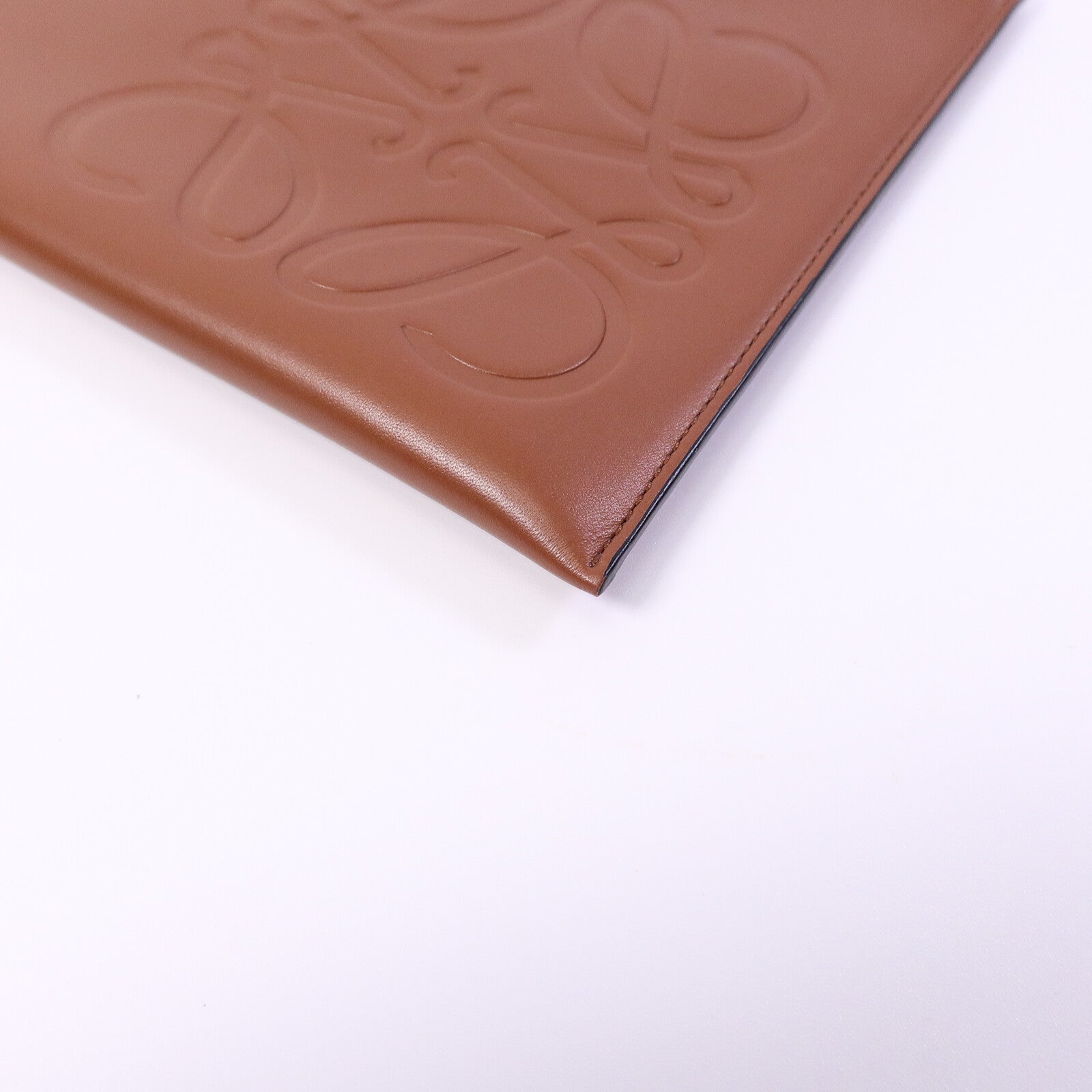 LOEWE 牛皮皮革Clutch Bag手拿包