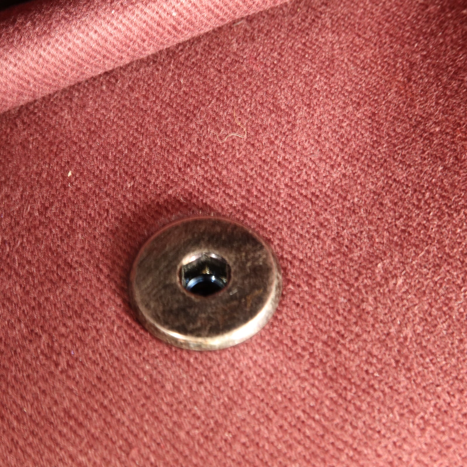 CHANEL 牛皮皮革Magnetic Bag鏈帶手挽肩背兩用袋