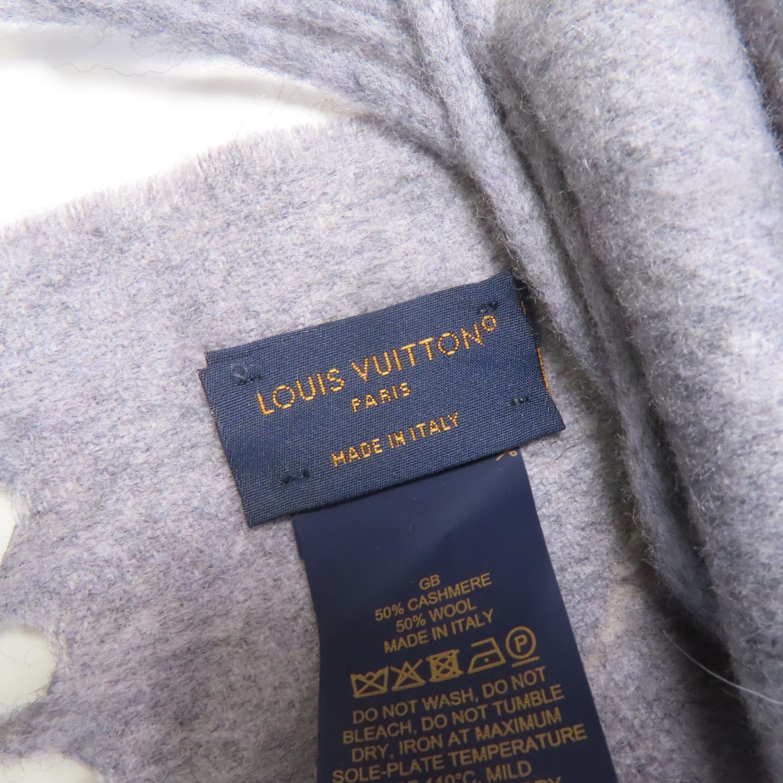 LOUIS VUITTON 羊絨The Ultimate Scarf 180x70圍巾灰色