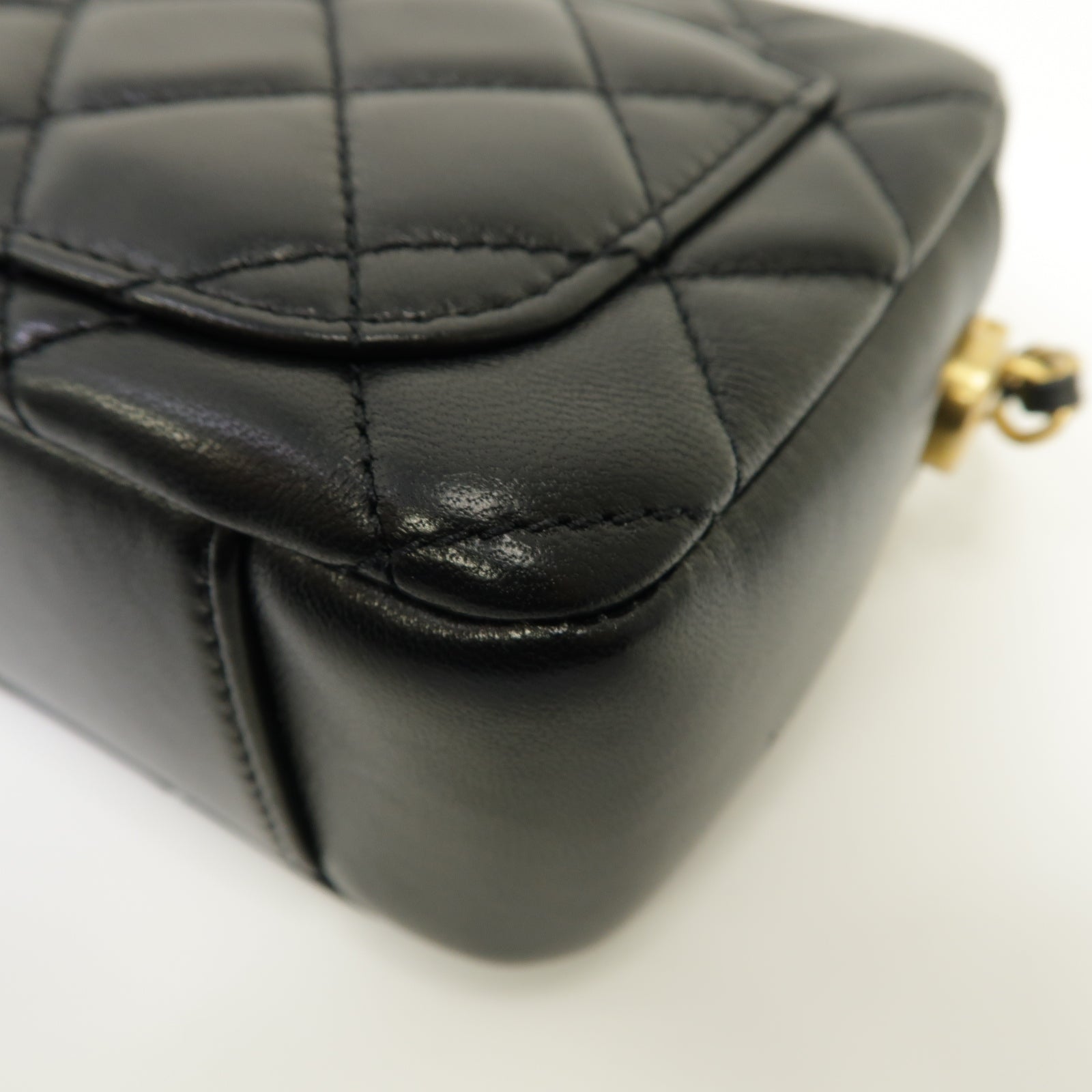 CHANEL 【激減優惠】菱格羊皮皮革Camera Bag金扣鏈帶肩背袋黒色