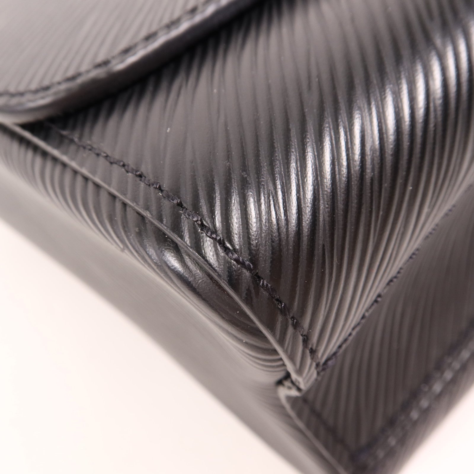 LOUIS VUITTON Epi Twist MM金扣肩背袋