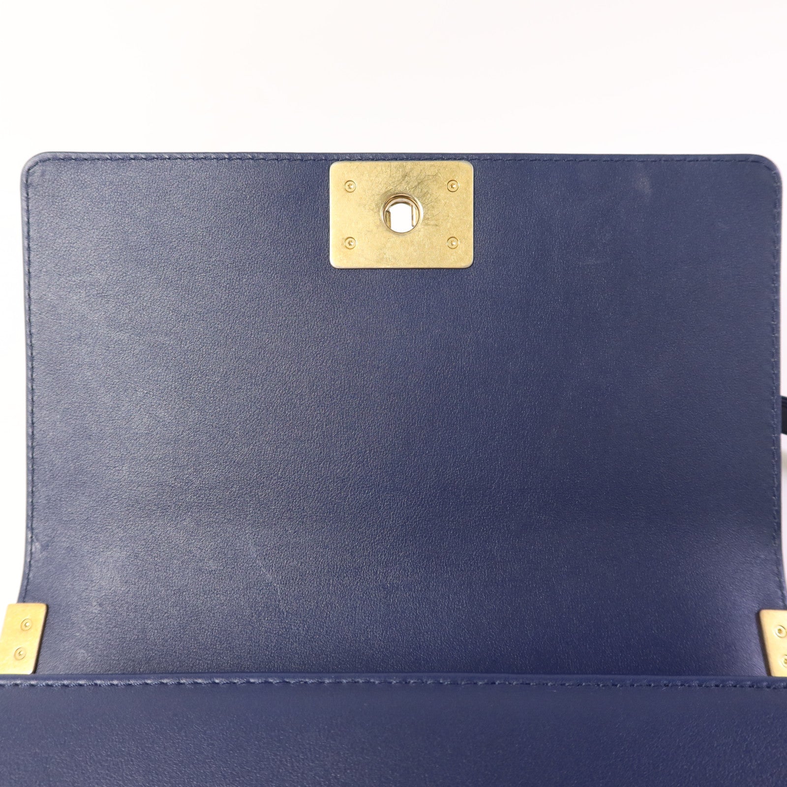 CHANEL 牛皮皮革Boy 25金扣鏈帶肩背袋