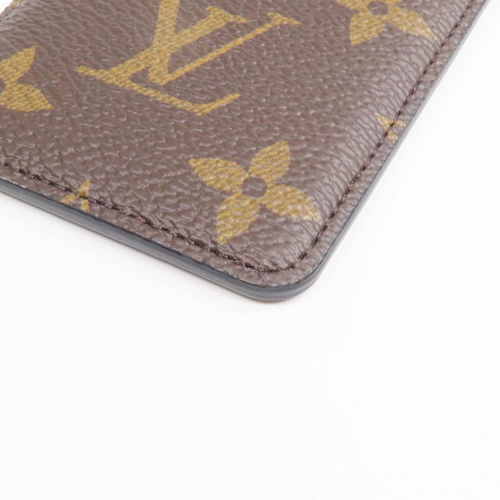 LOUIS VUITTON Monogram Macassar Magnetic Card Holder卡片套