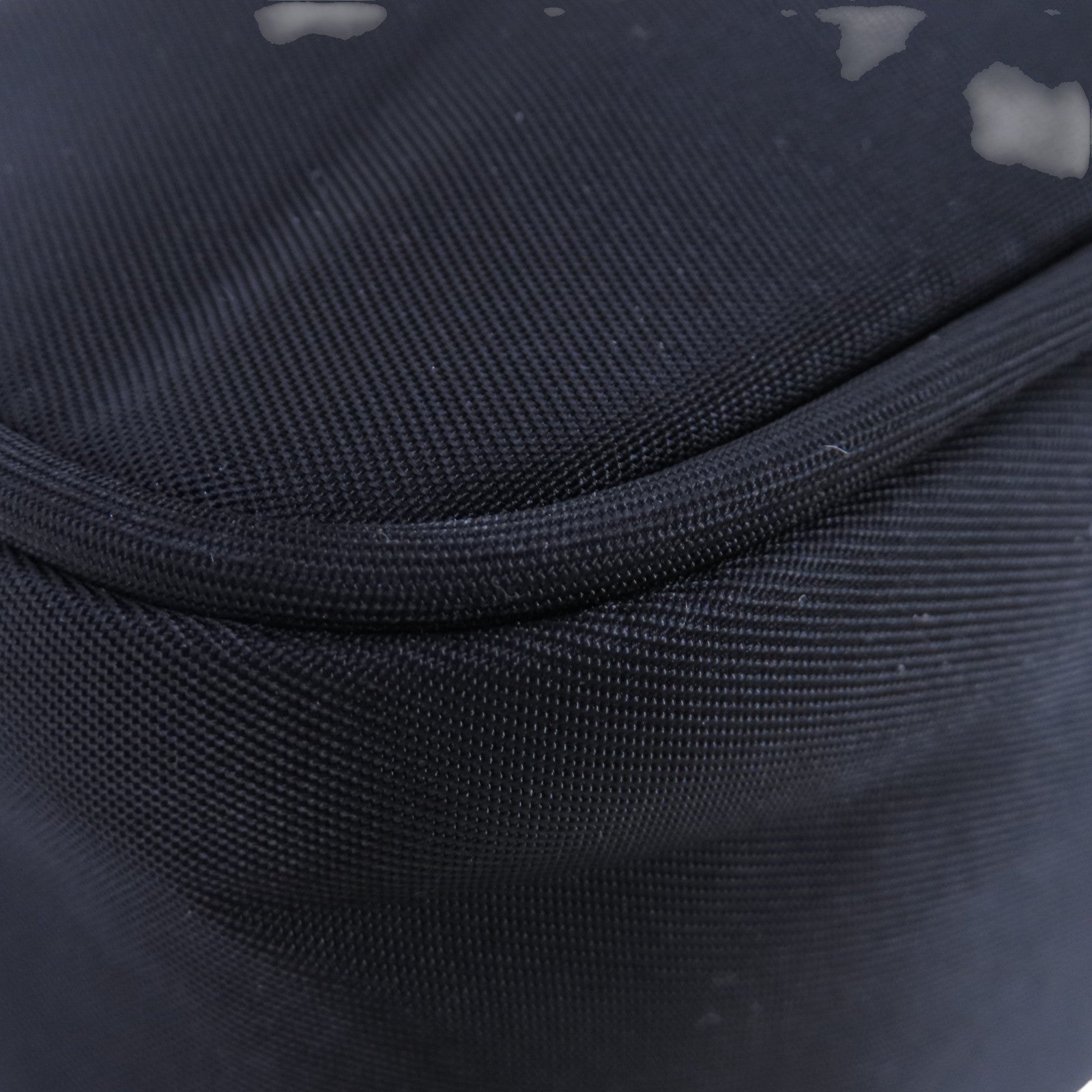 PRADA 尼龍HOBO Shoulder Bag銀扣肩背袋