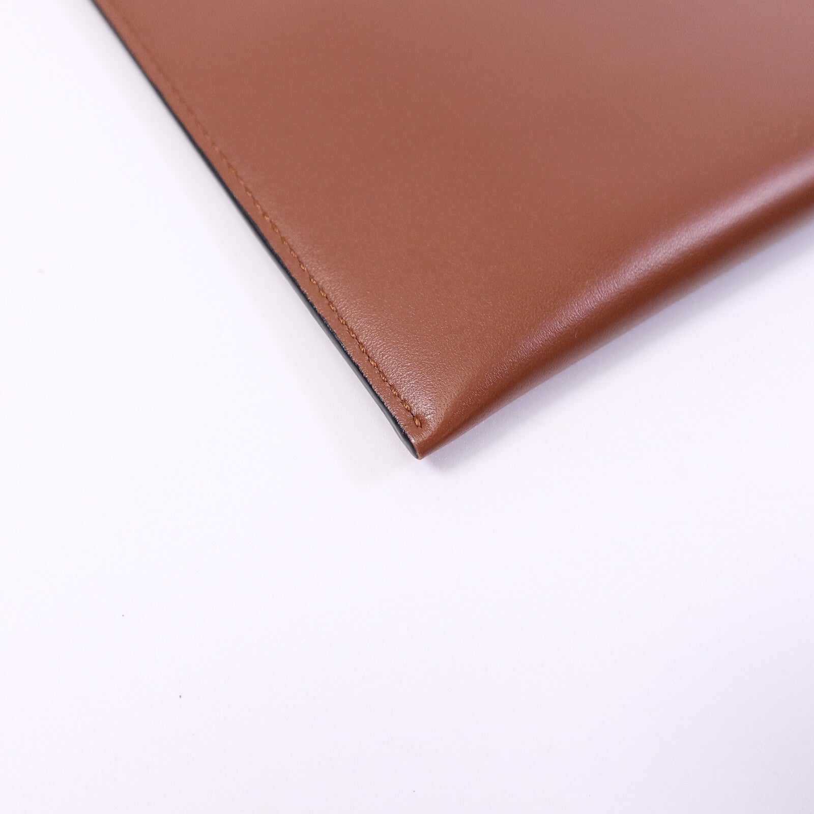 LOEWE 牛皮皮革Clutch Bag手拿包