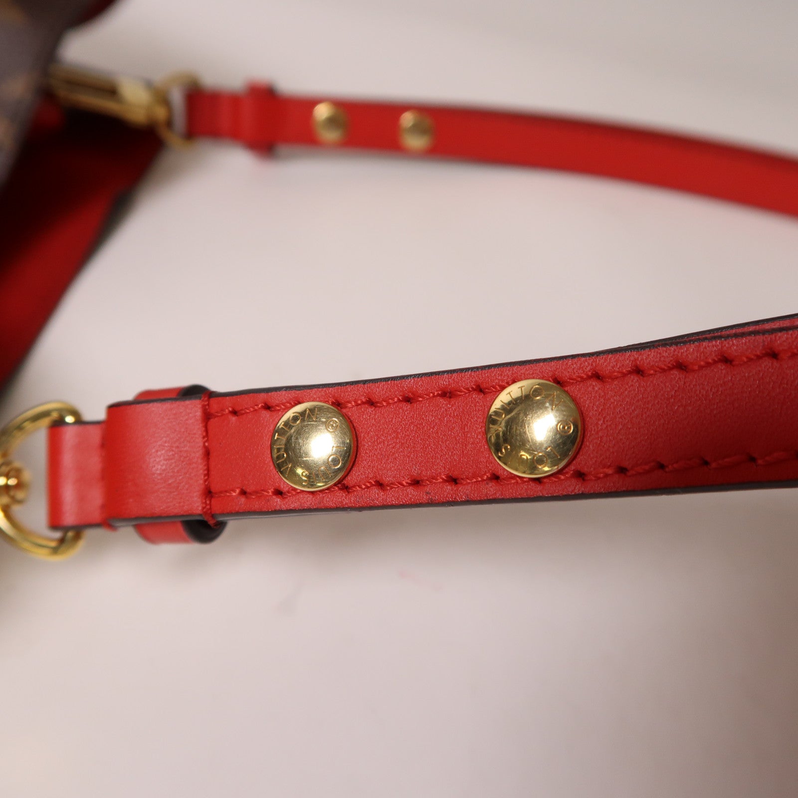 LOUIS VUITTON Monogram Neo Noe Bucket Bag金扣肩背袋