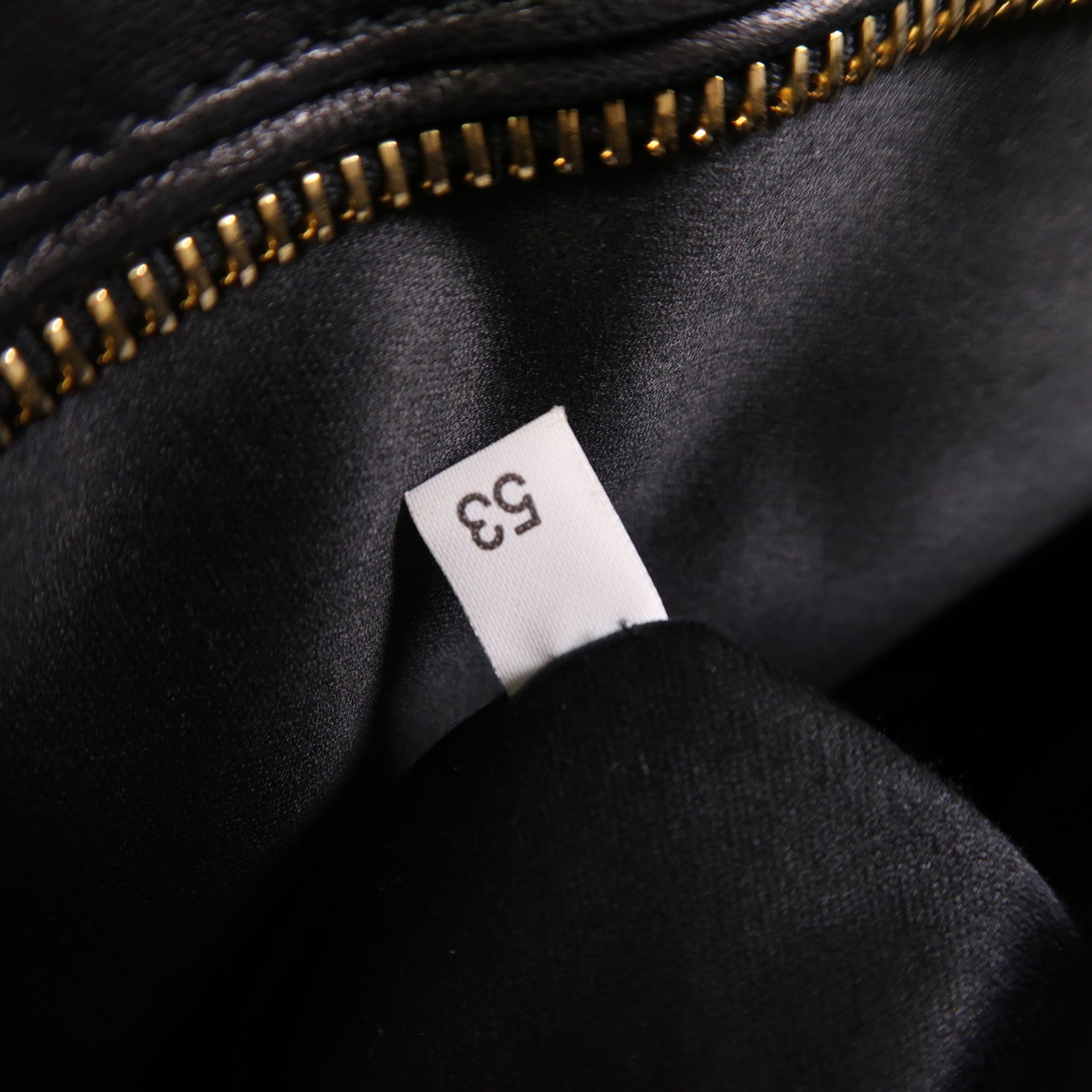 Miu Miu 羊皮皮革2 Way Shoulder金扣手挽肩背兩用袋