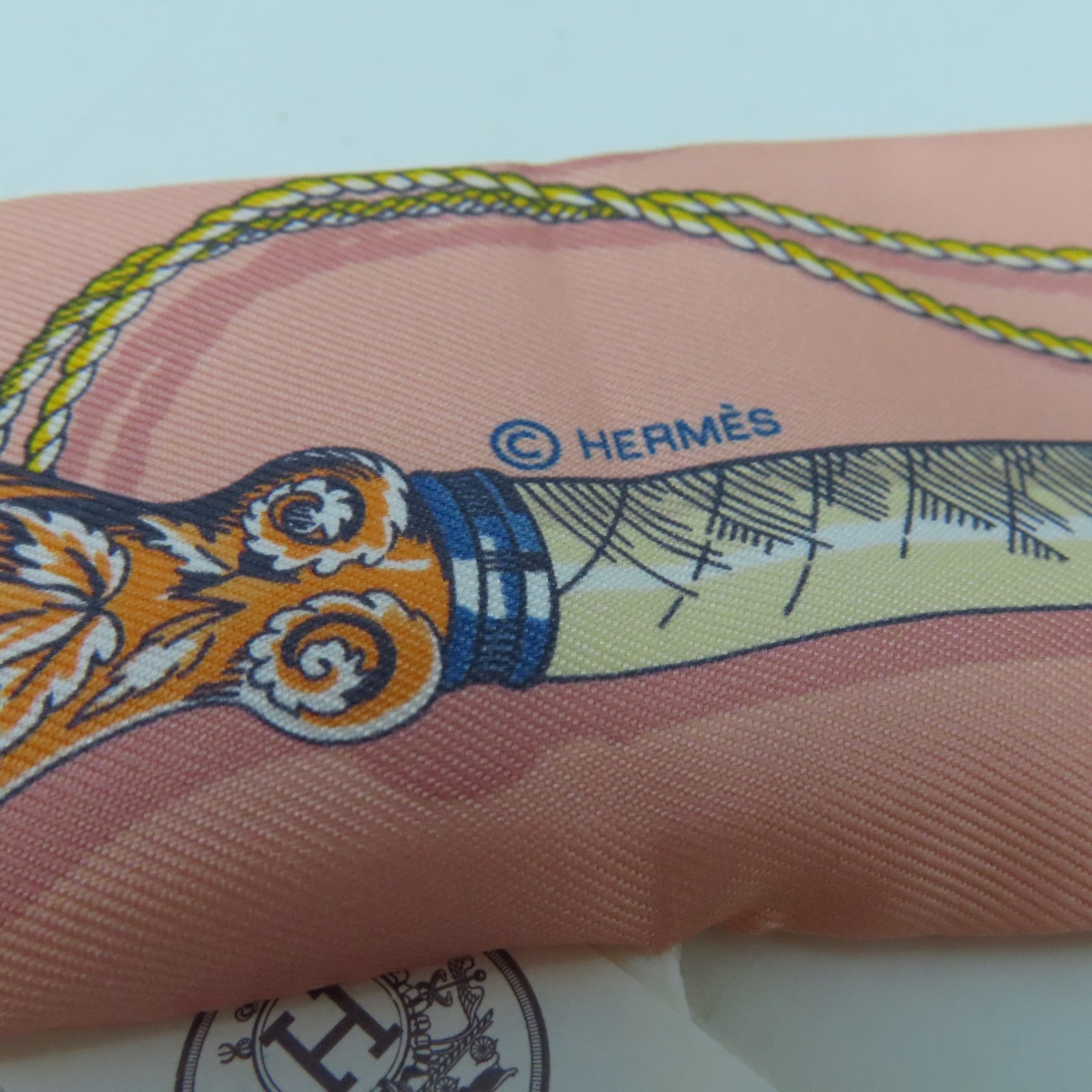 HERMES 【激減優惠】絲質Twilly絲巾粉紅色/黃色