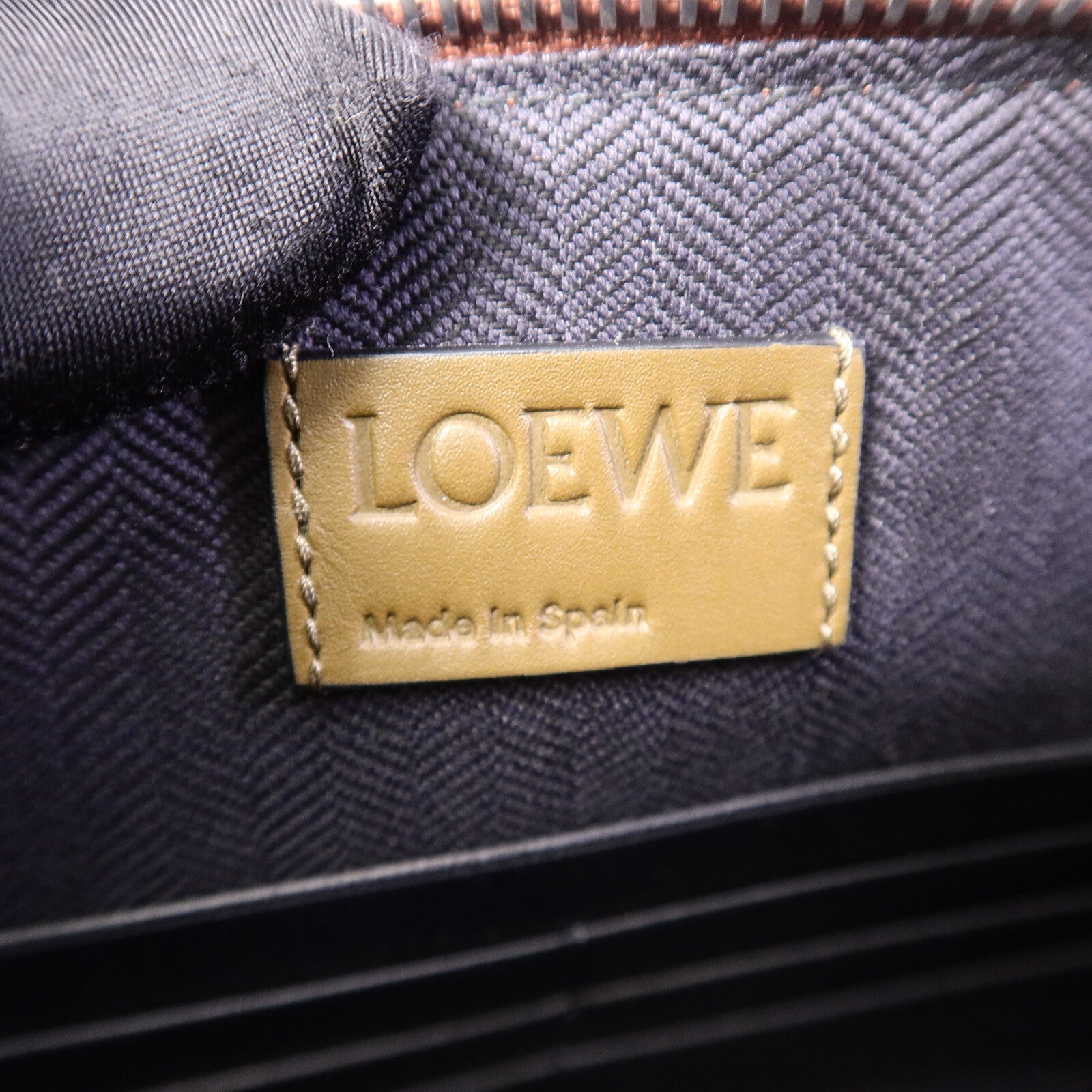 LOEWE 牛皮皮革Clutch Bag手拿包
