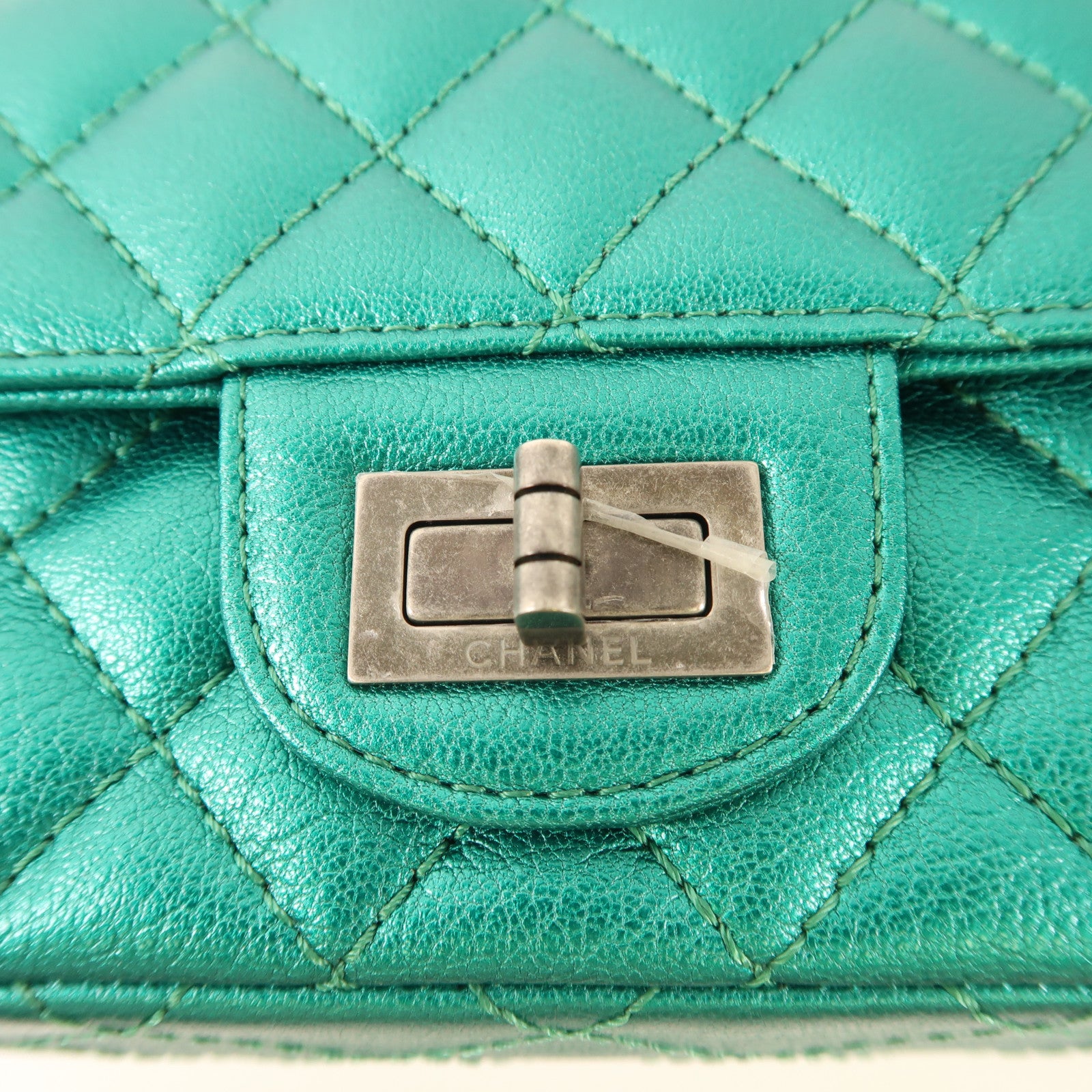 CHANEL 牛皮皮革2.55Mini鏈帶肩背袋