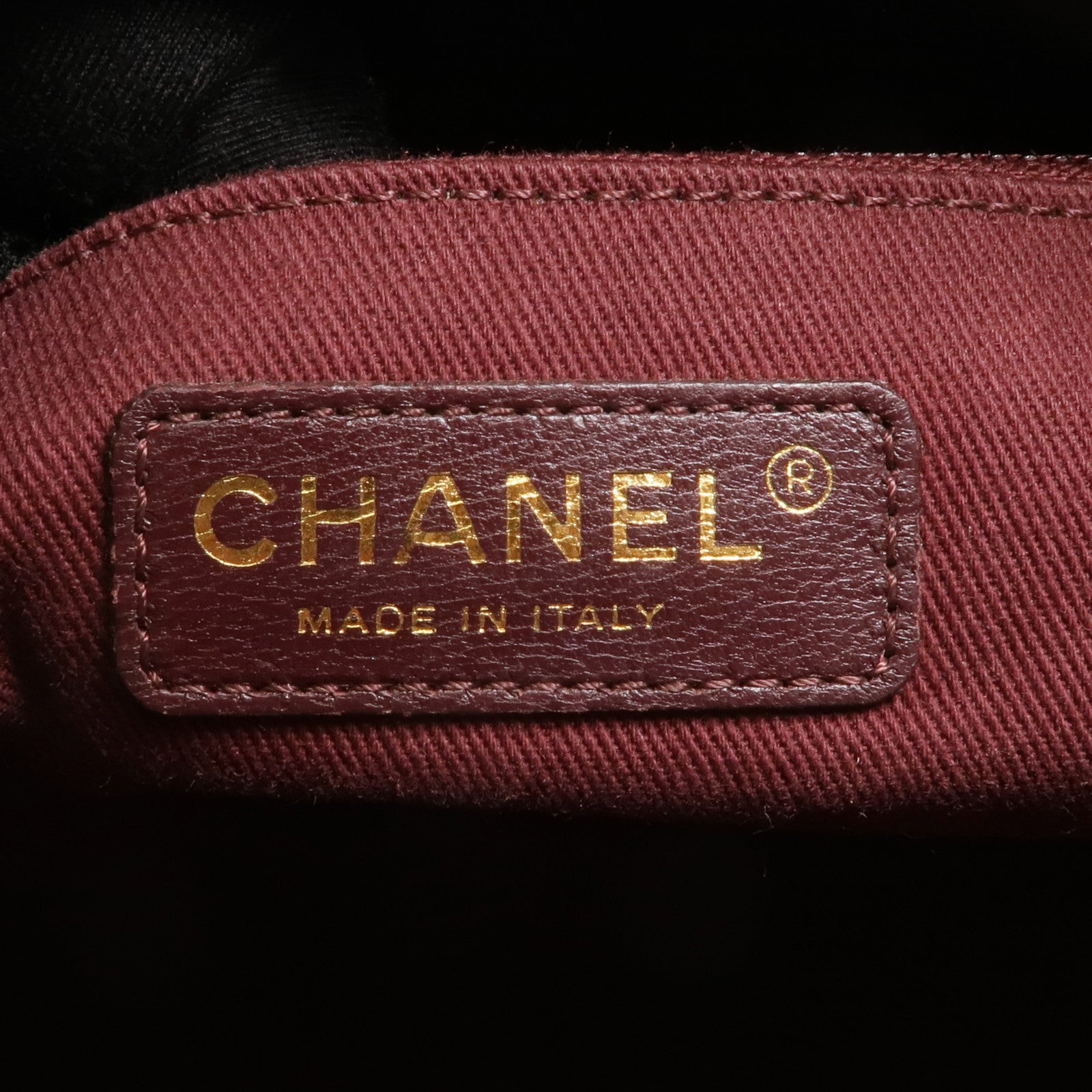 CHANEL 牛皮皮革Chain Shoulder金扣鏈帶肩背袋