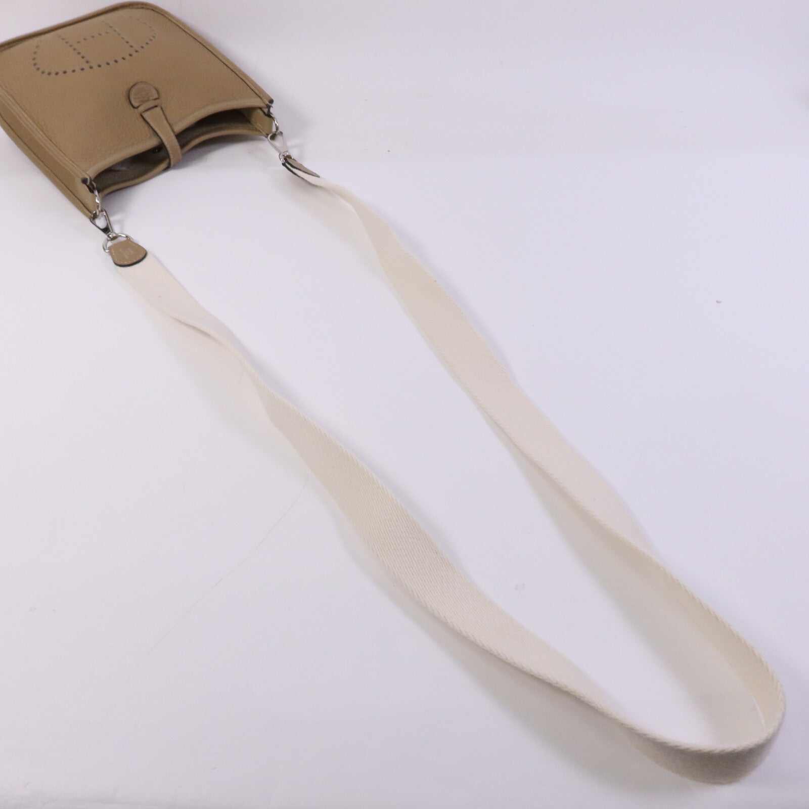 HERMES Clemence皮革Evelyne TPM銀扣肩背袋