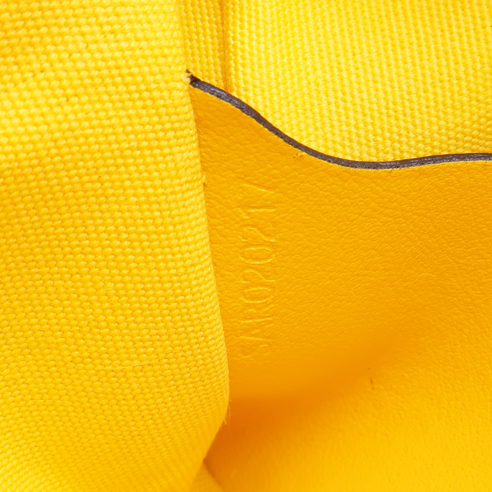 GOYARD 塗層帆布Pouch銀扣手拿包