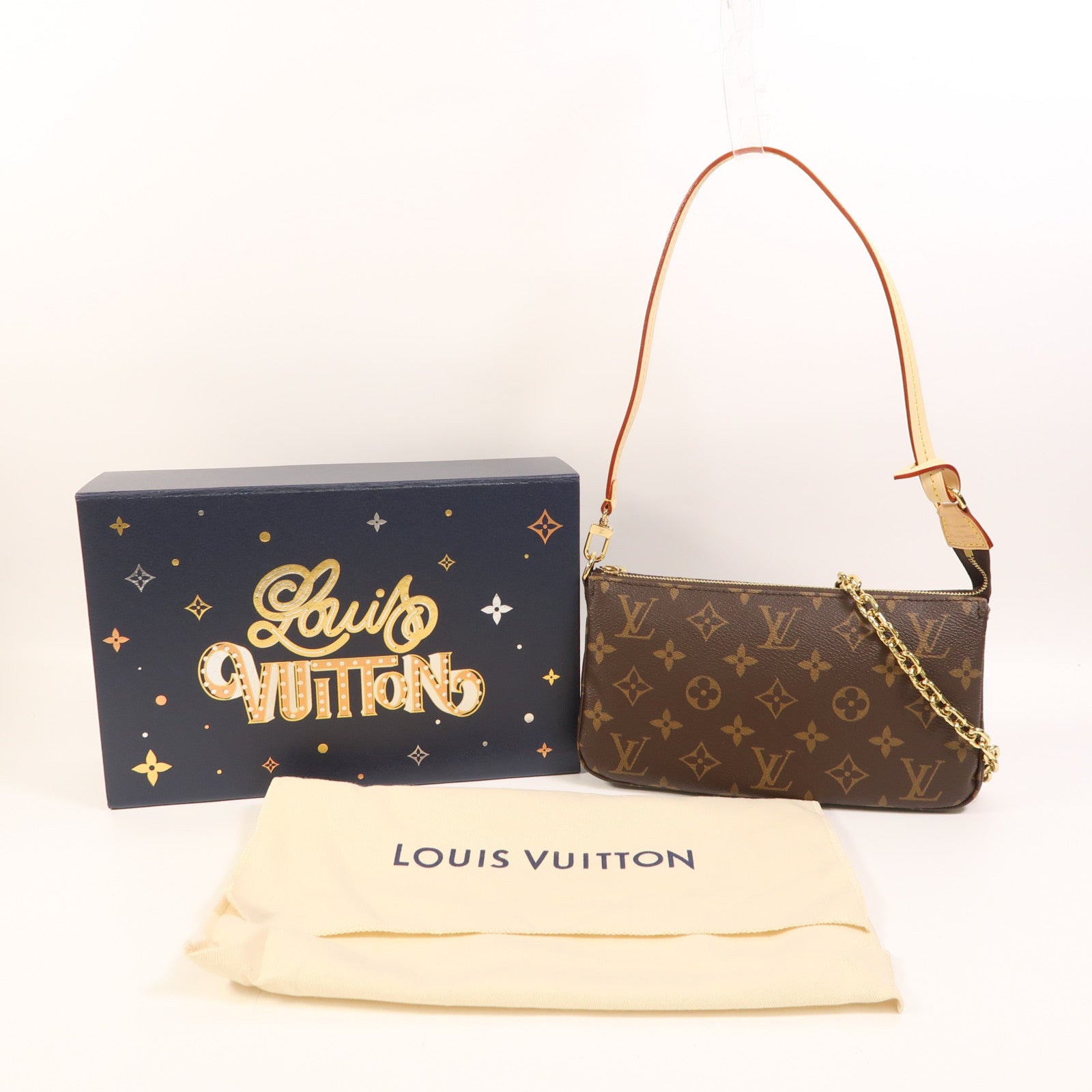 LOUIS VUITTON Monogram Pochette Accessoires金扣鏈帶肩背袋