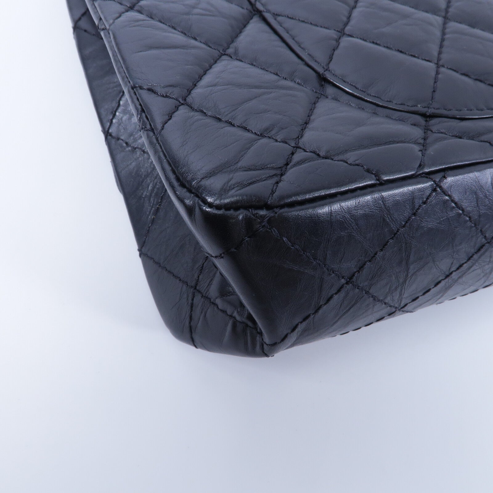 CHANEL 牛皮皮革2.55 Jumbo鏈帶肩背袋