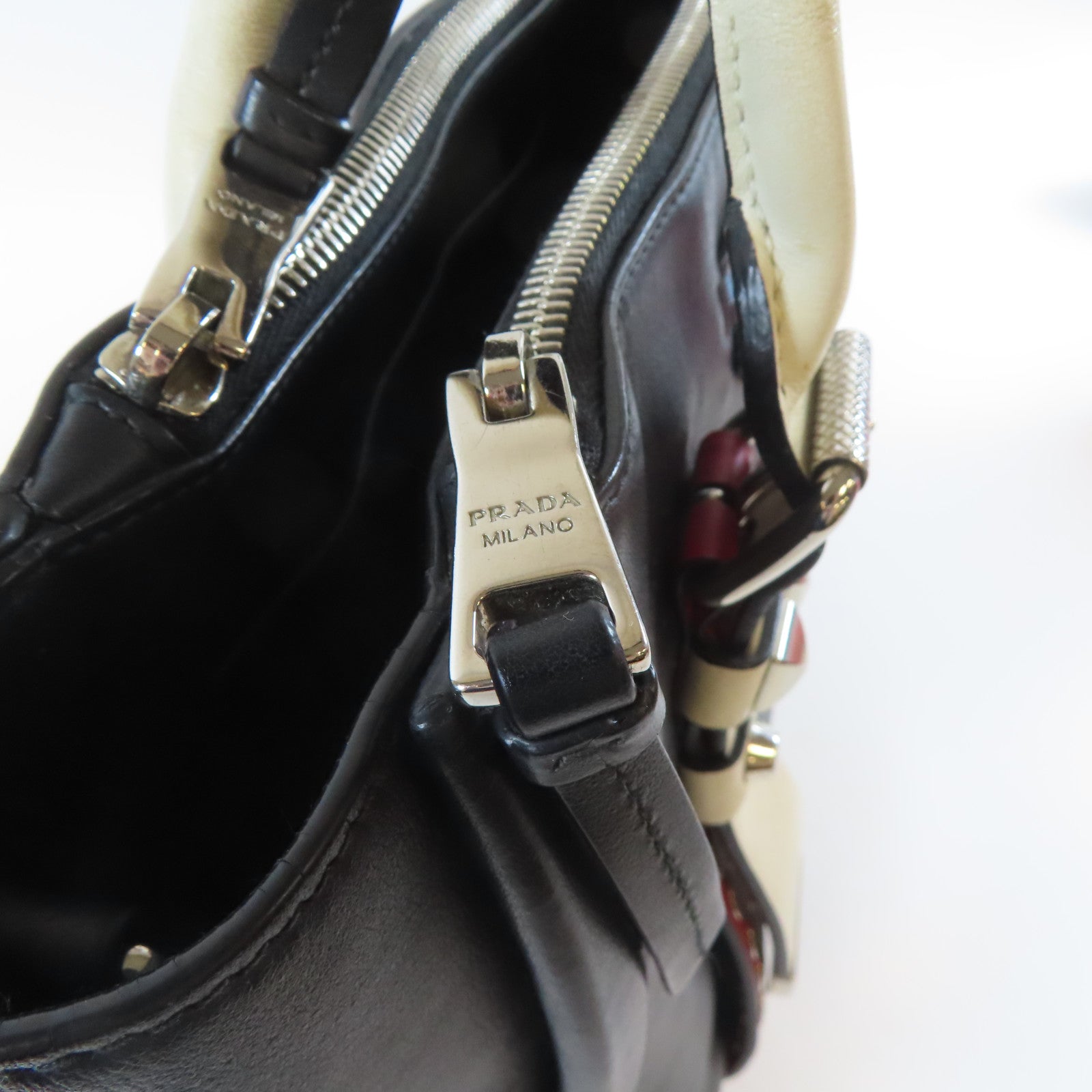 PRADA 皮革2 Way Shoulder銀扣手挽肩背兩用袋黑色/白色