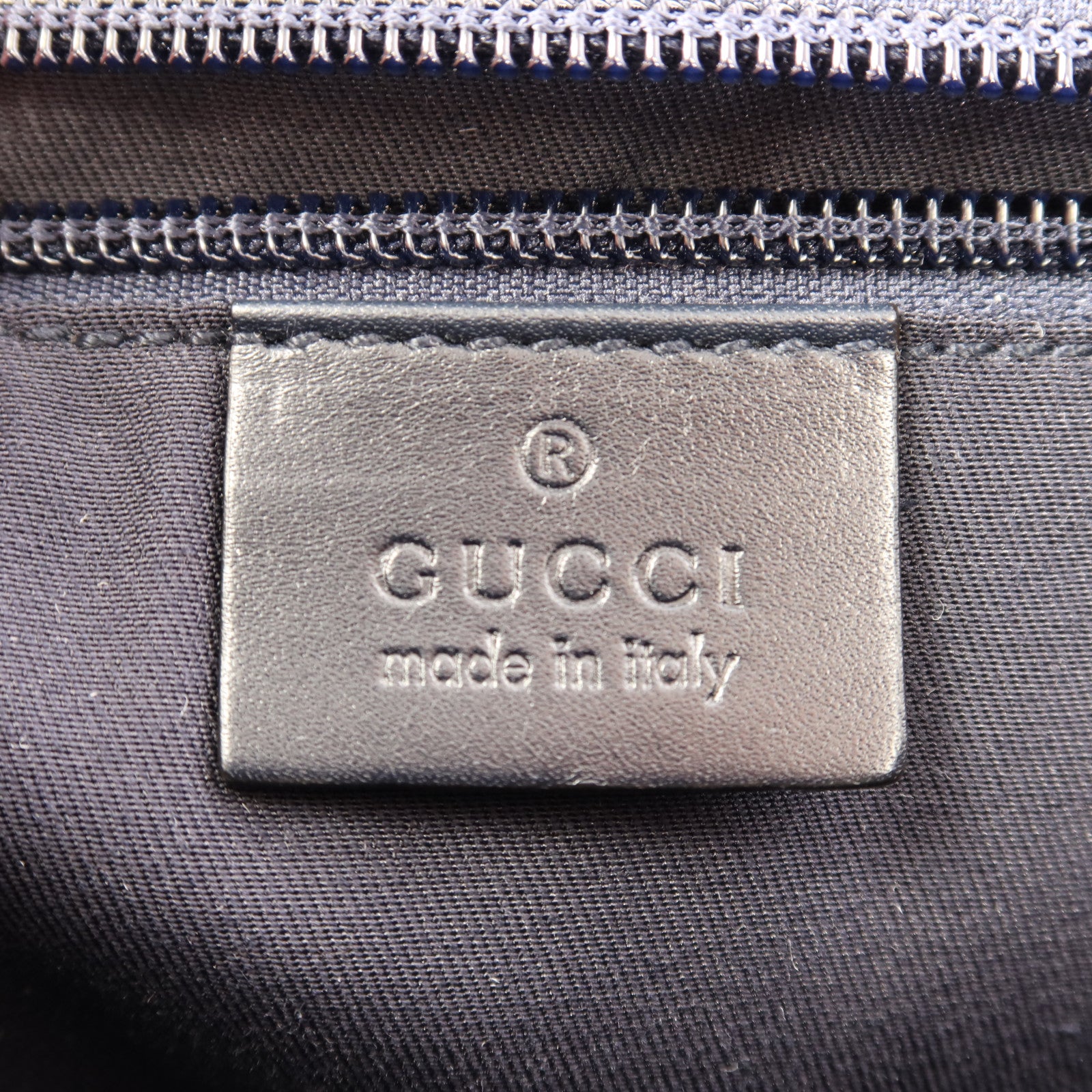 GUCCI 牛皮皮革Shoulder Bag銀扣肩背袋
