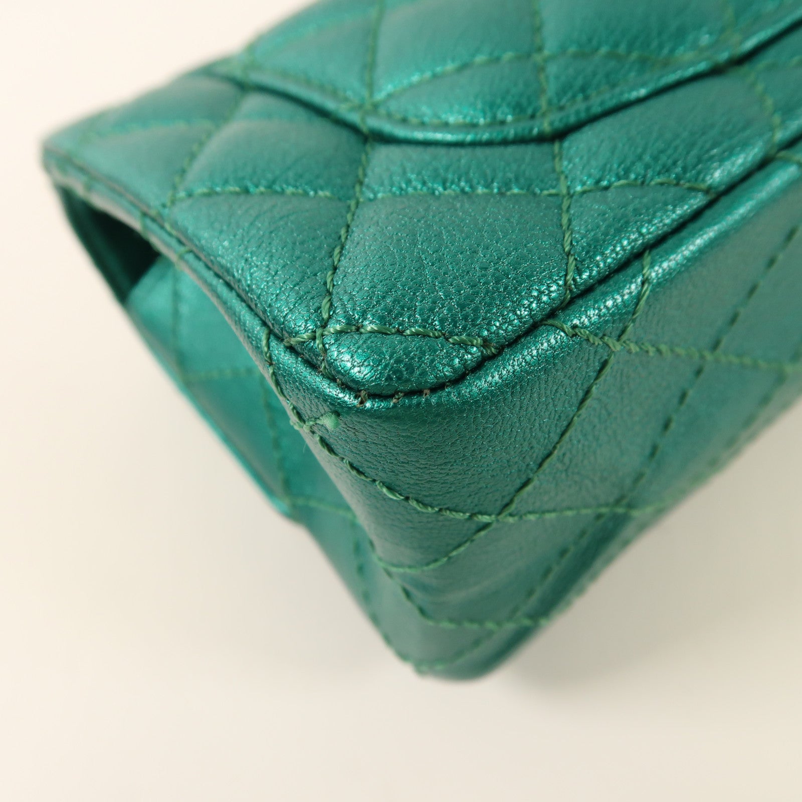 CHANEL 牛皮皮革2.55Mini鏈帶肩背袋