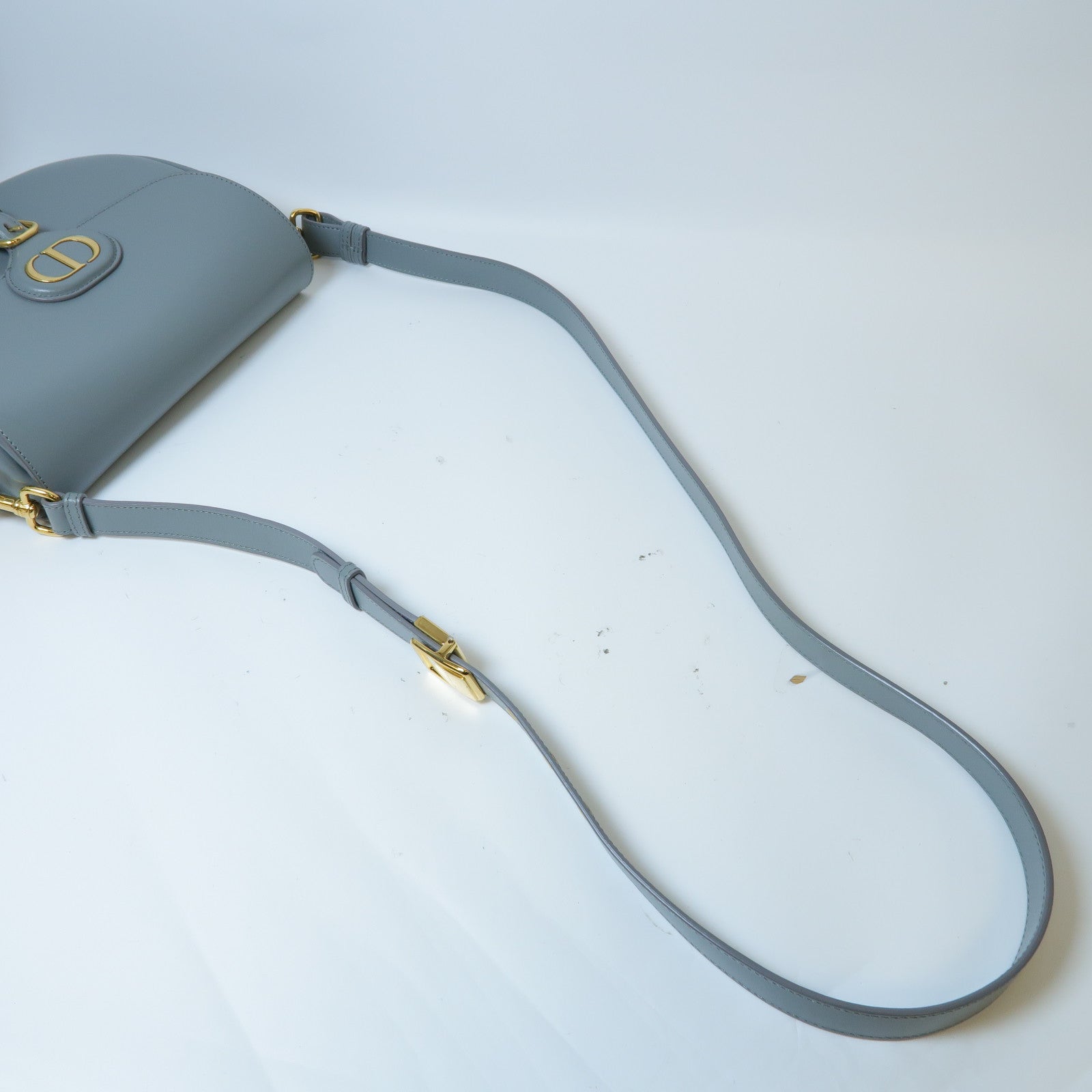 Dior 【激減優惠】牛皮皮革Bobby Bag金扣肩背袋灰色