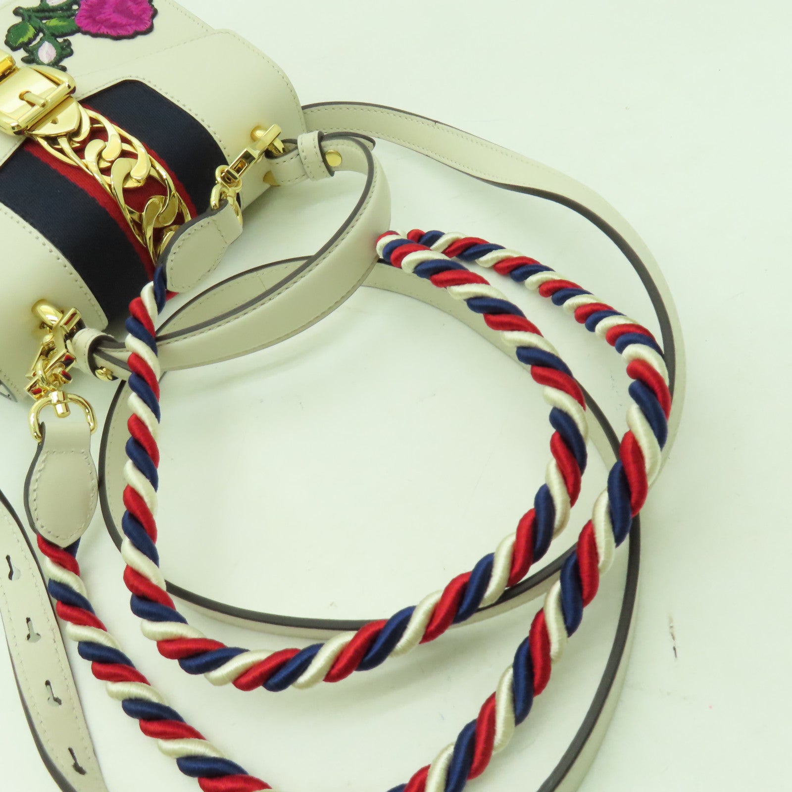 GUCCI 【清倉大減價】牛皮皮革Sylvie金扣手挽肩背兩用袋白色
