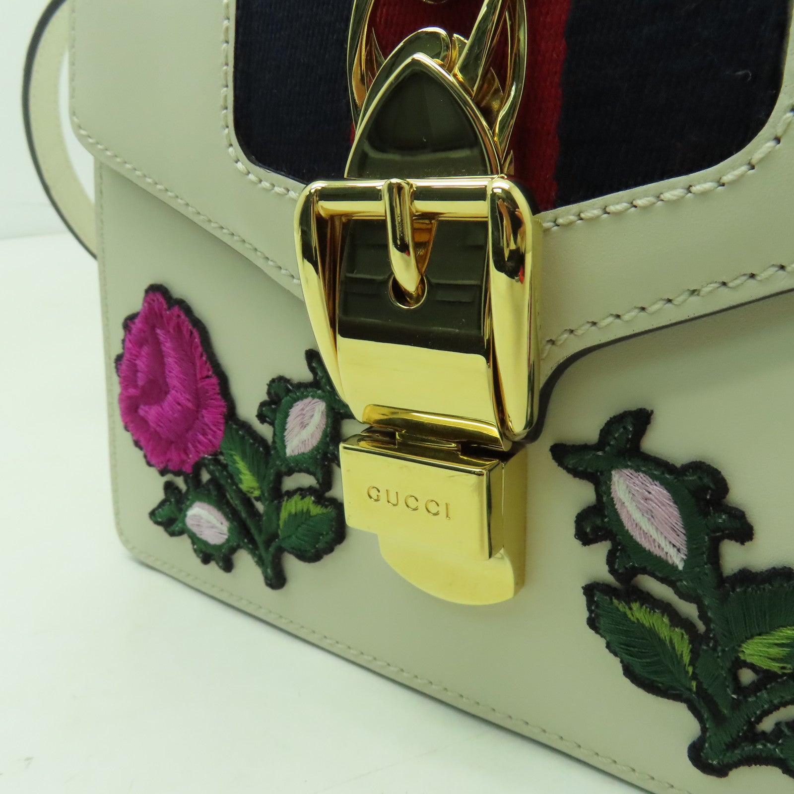 GUCCI 【清倉大減價】牛皮皮革Sylvie金扣手挽肩背兩用袋白色