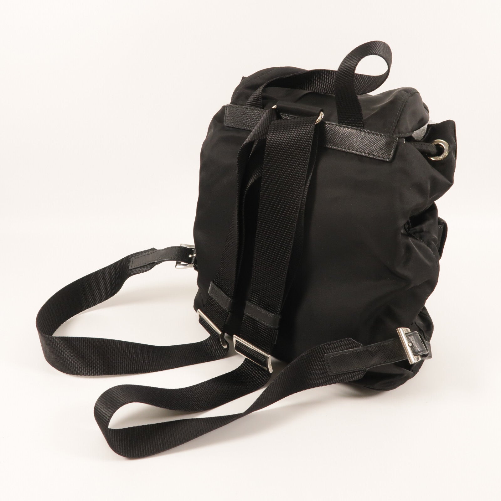 PRADA 尼龍Backpack銀扣背包