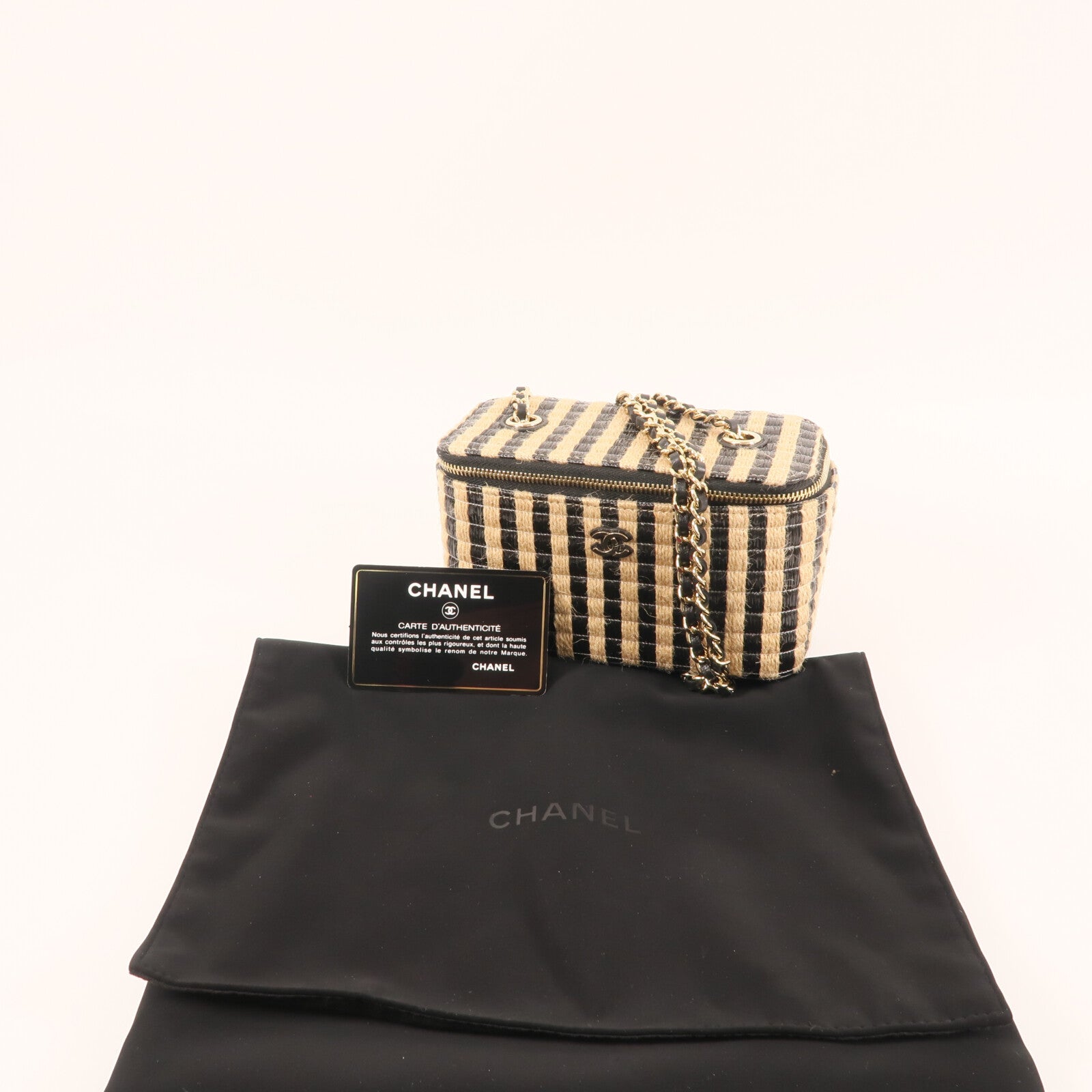CHANEL Raffia Vanity Case金扣鏈帶肩背袋