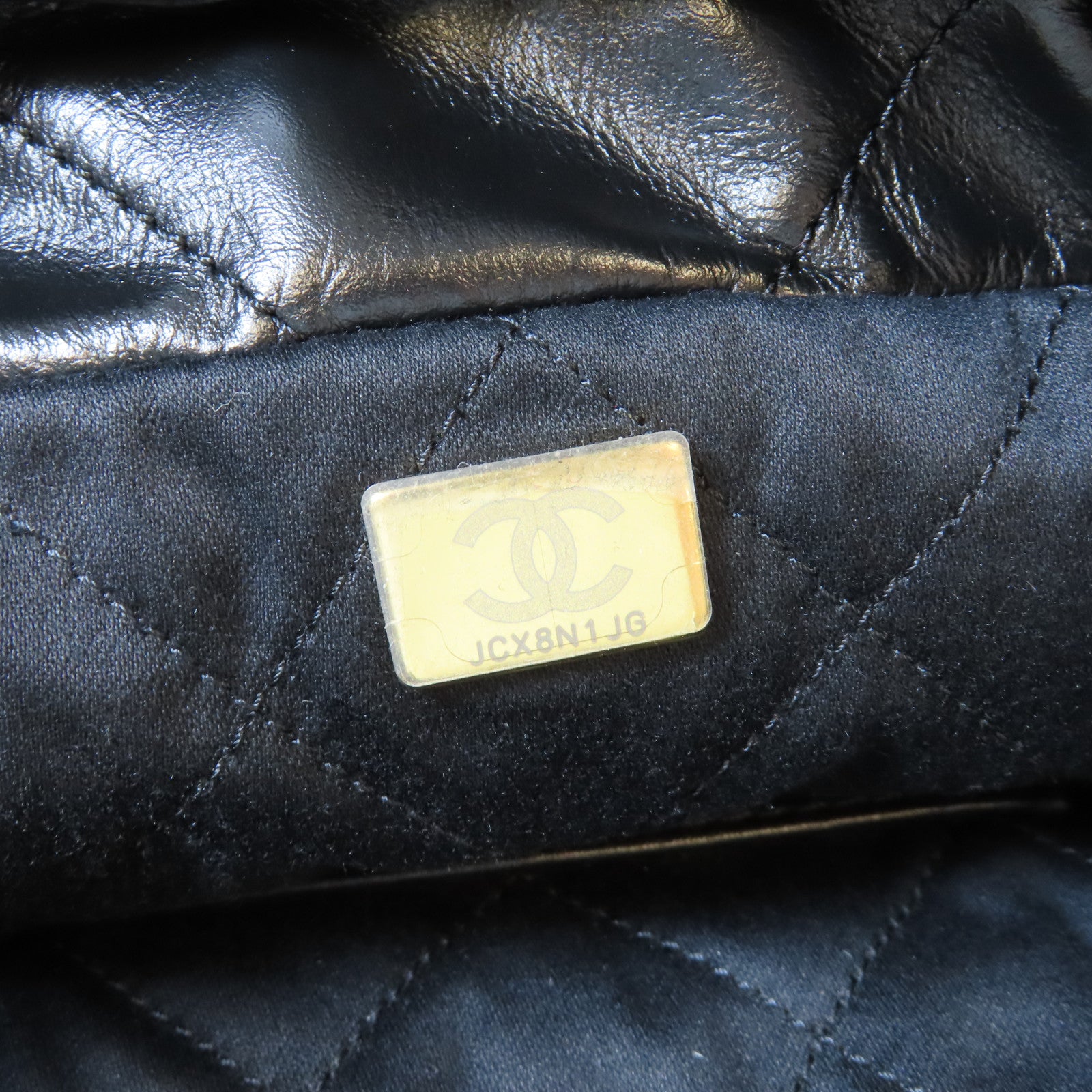 CHANEL 【激減優惠】菱格牛皮皮革Mini 22金扣手挽肩背兩用袋黑色