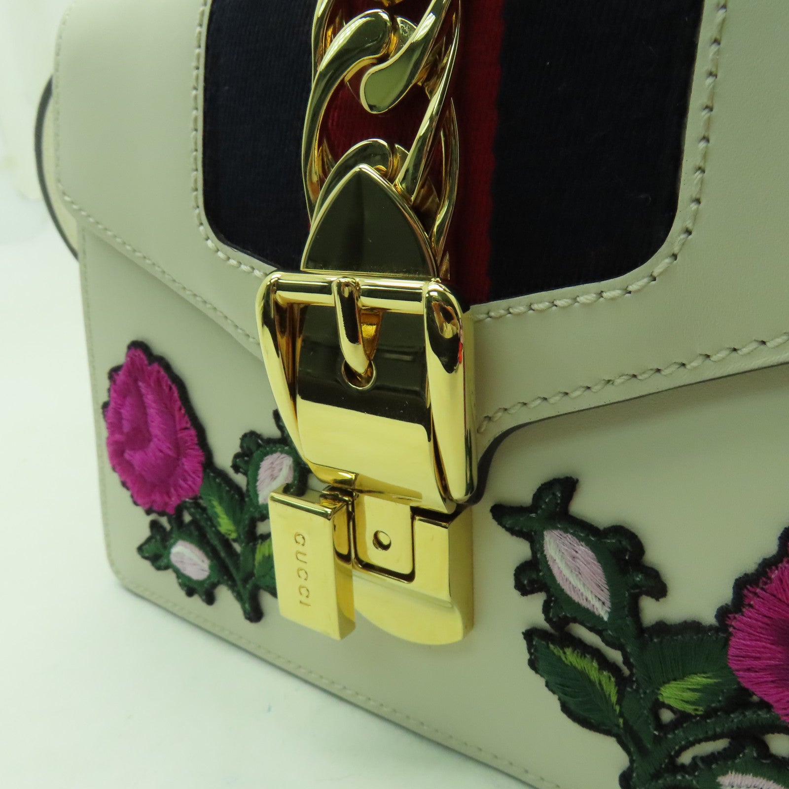 GUCCI 【清倉大減價】牛皮皮革Sylvie金扣手挽肩背兩用袋白色