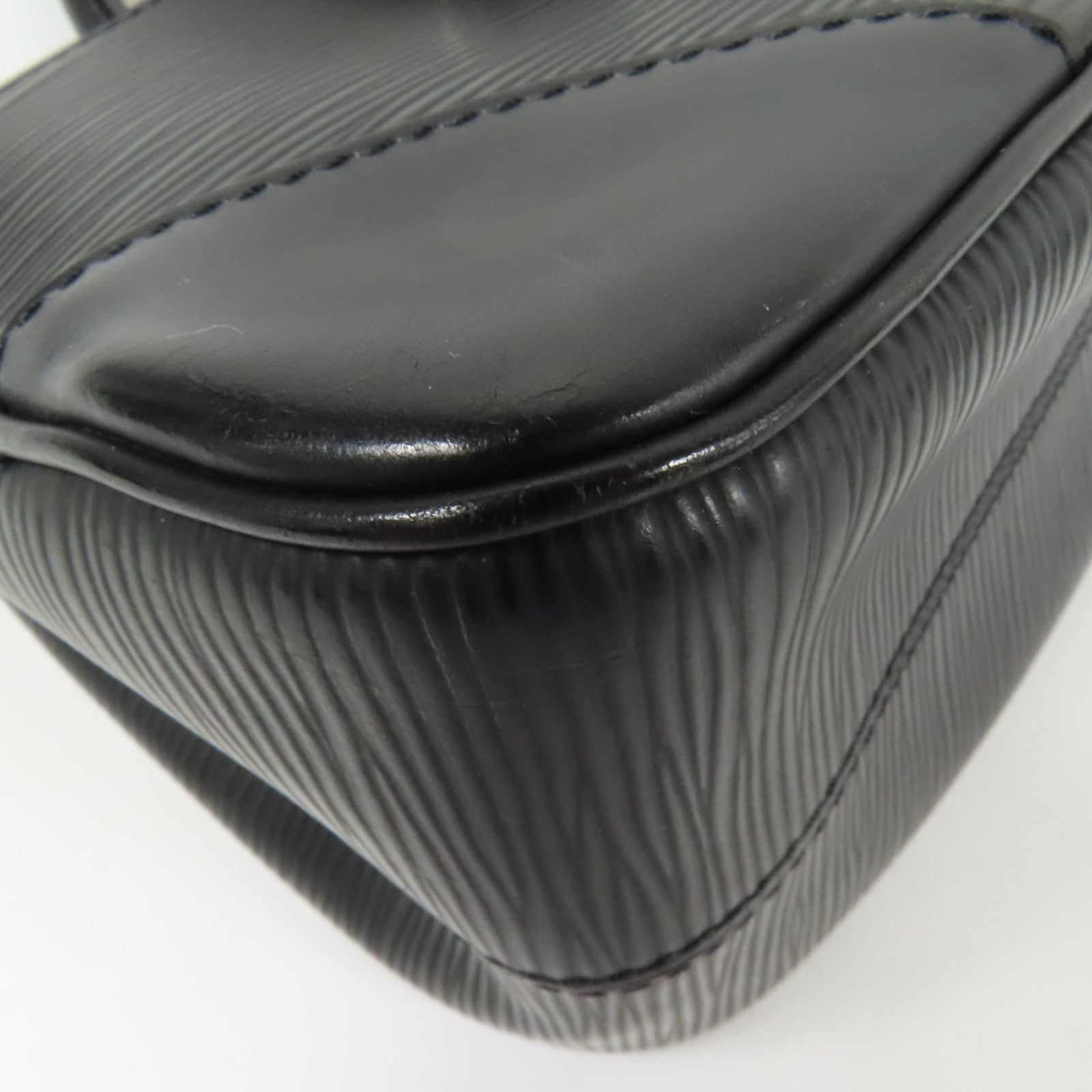 LOUIS VUITTON Epi Segur PM銀扣手挽袋