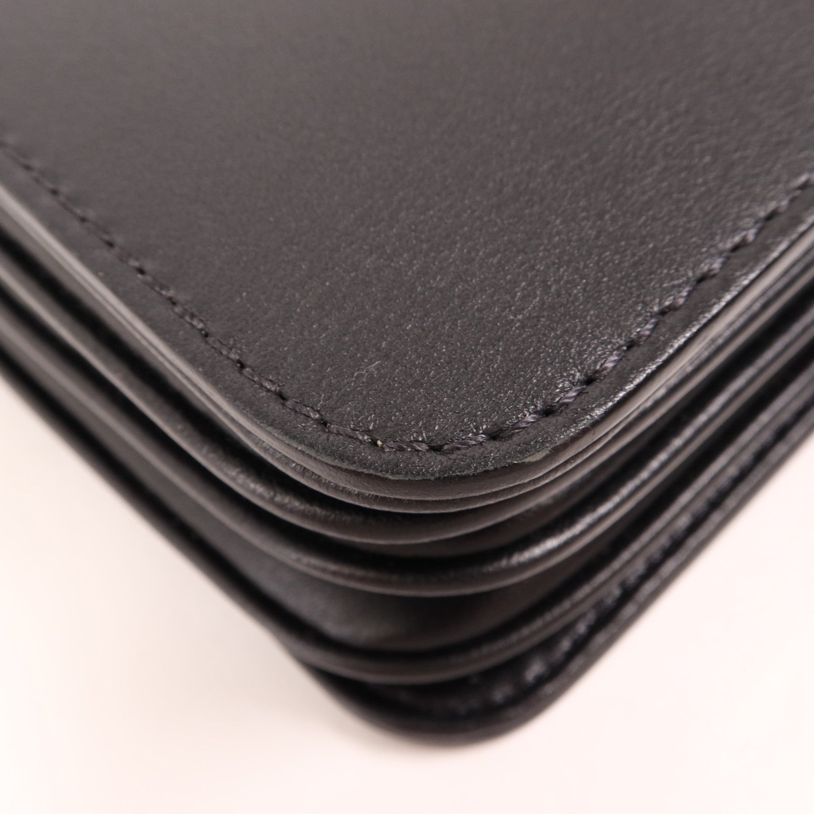 LOUIS VUITTON 皮革Rendez-Vous金扣肩背袋