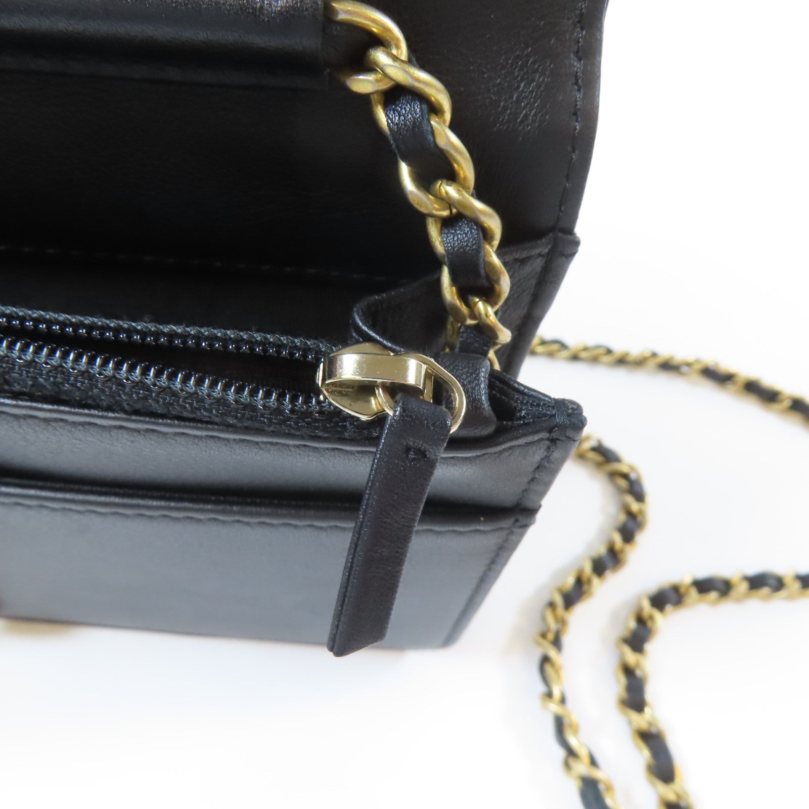 CHANEL 【激減優惠】菱格羊皮皮革Boy WOC Wallet On Chain金扣鏈帶肩背袋黑色