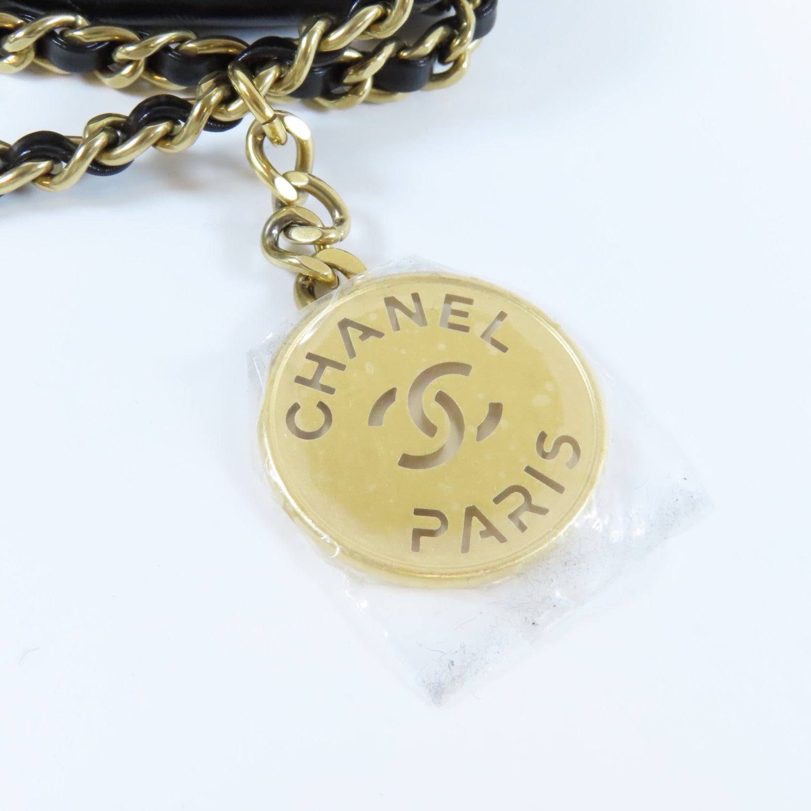 CHANEL 【激減優惠】菱格牛皮皮革Mini 22金扣手挽肩背兩用袋黑色