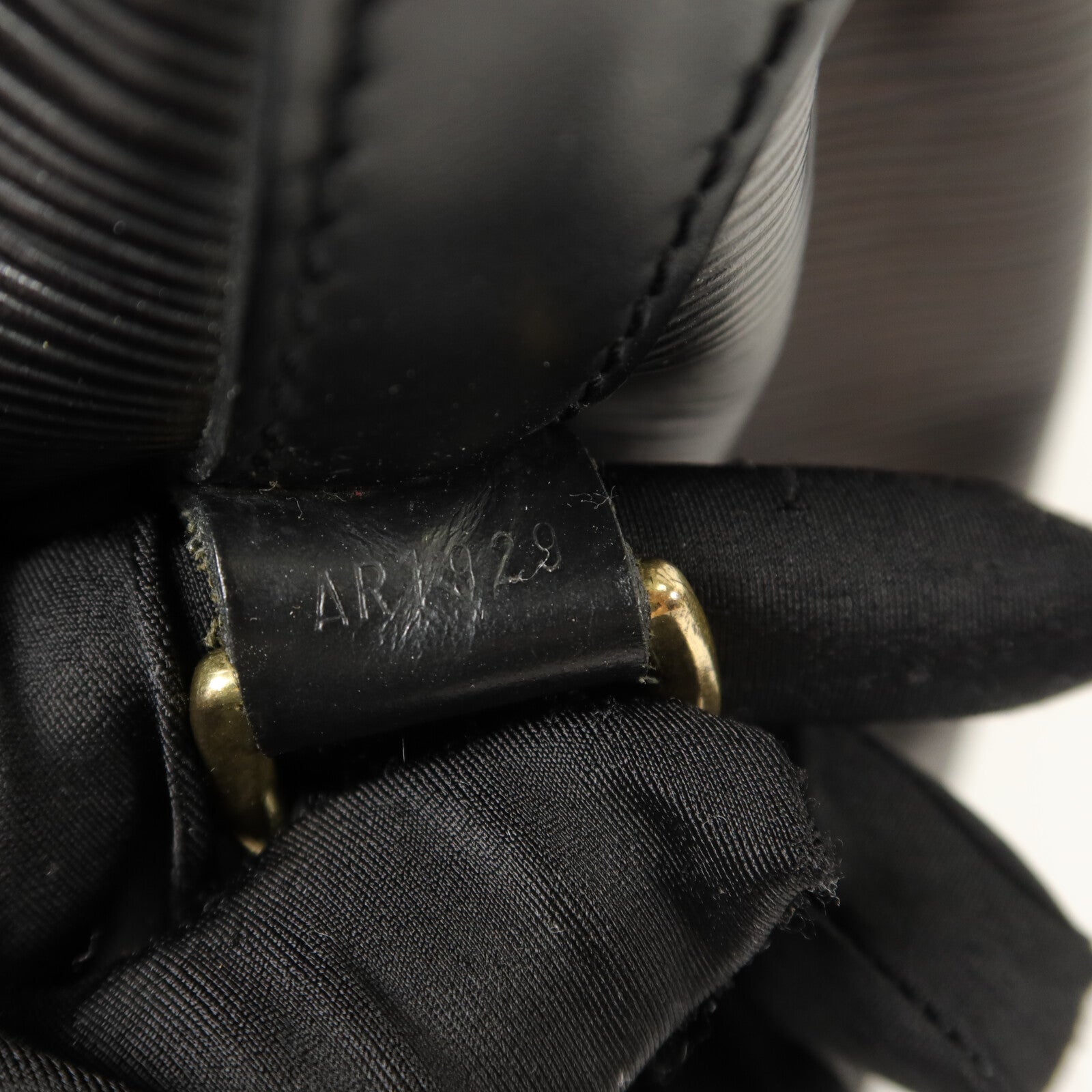 LOUIS VUITTON Epi Petit Noe肩背袋