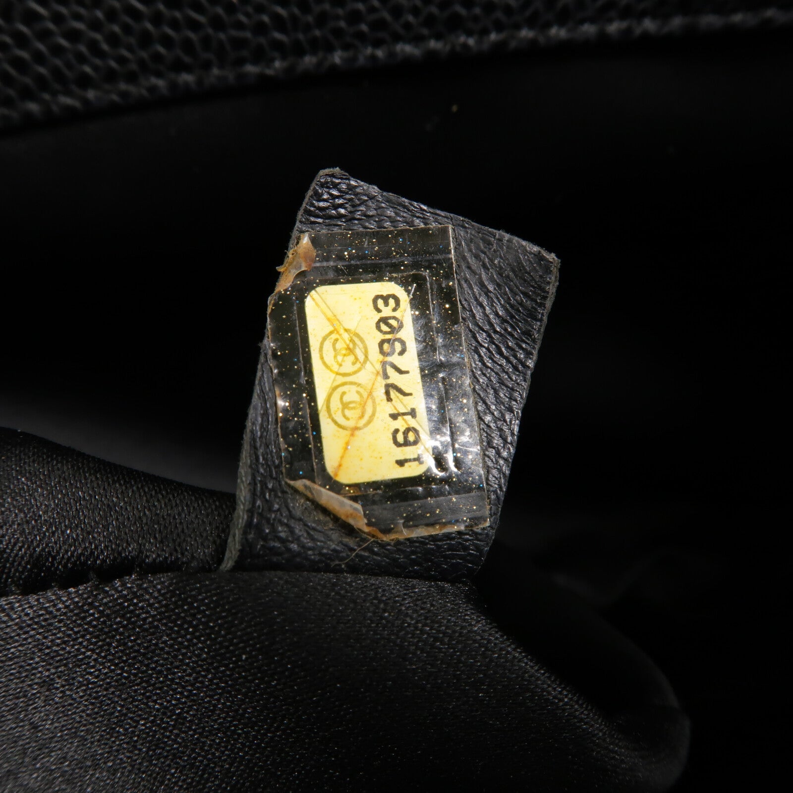 CHANEL 牛皮皮革GST Grand Shopping Tote Bag鏈帶肩背袋