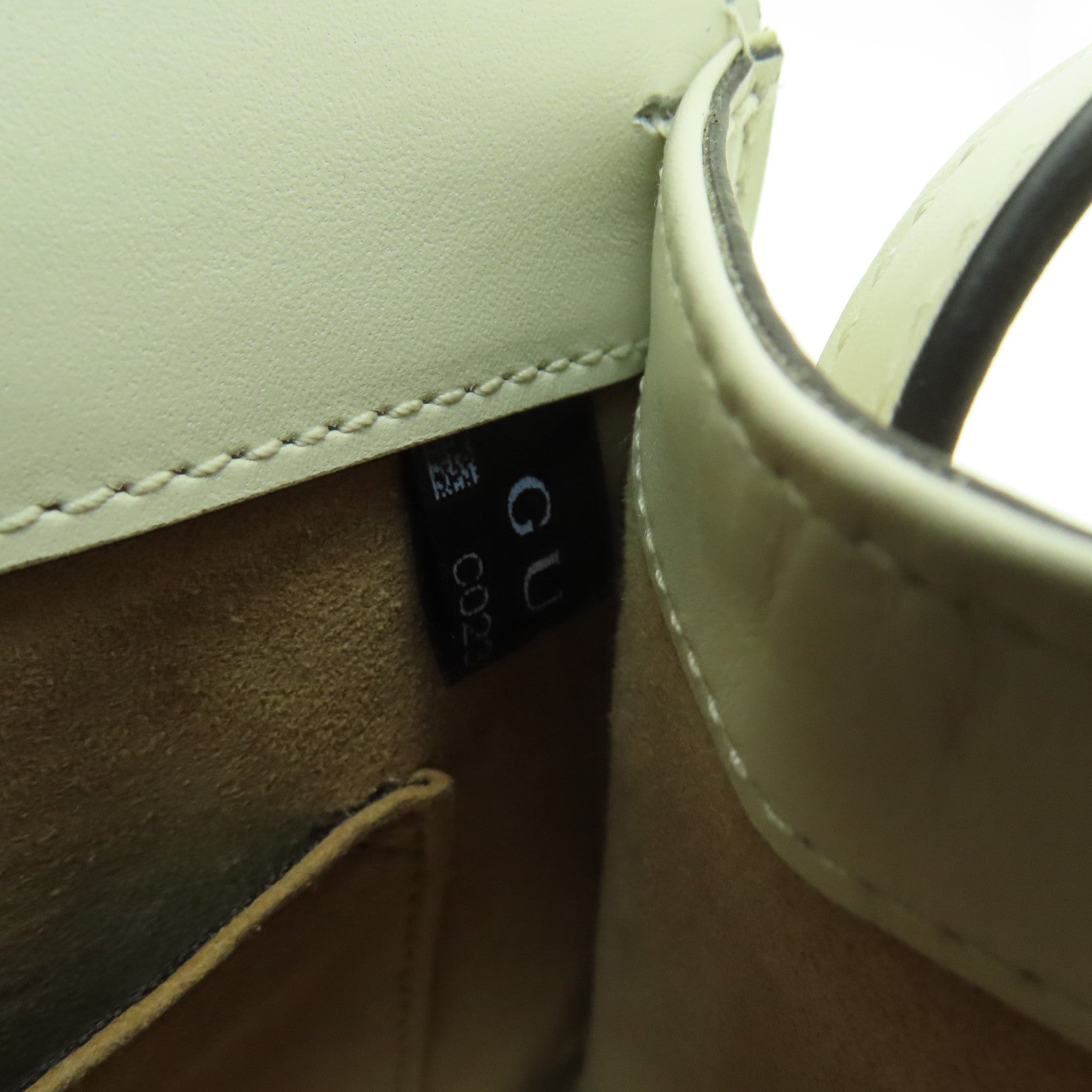 GUCCI 【清倉大減價】牛皮皮革Sylvie金扣手挽肩背兩用袋白色