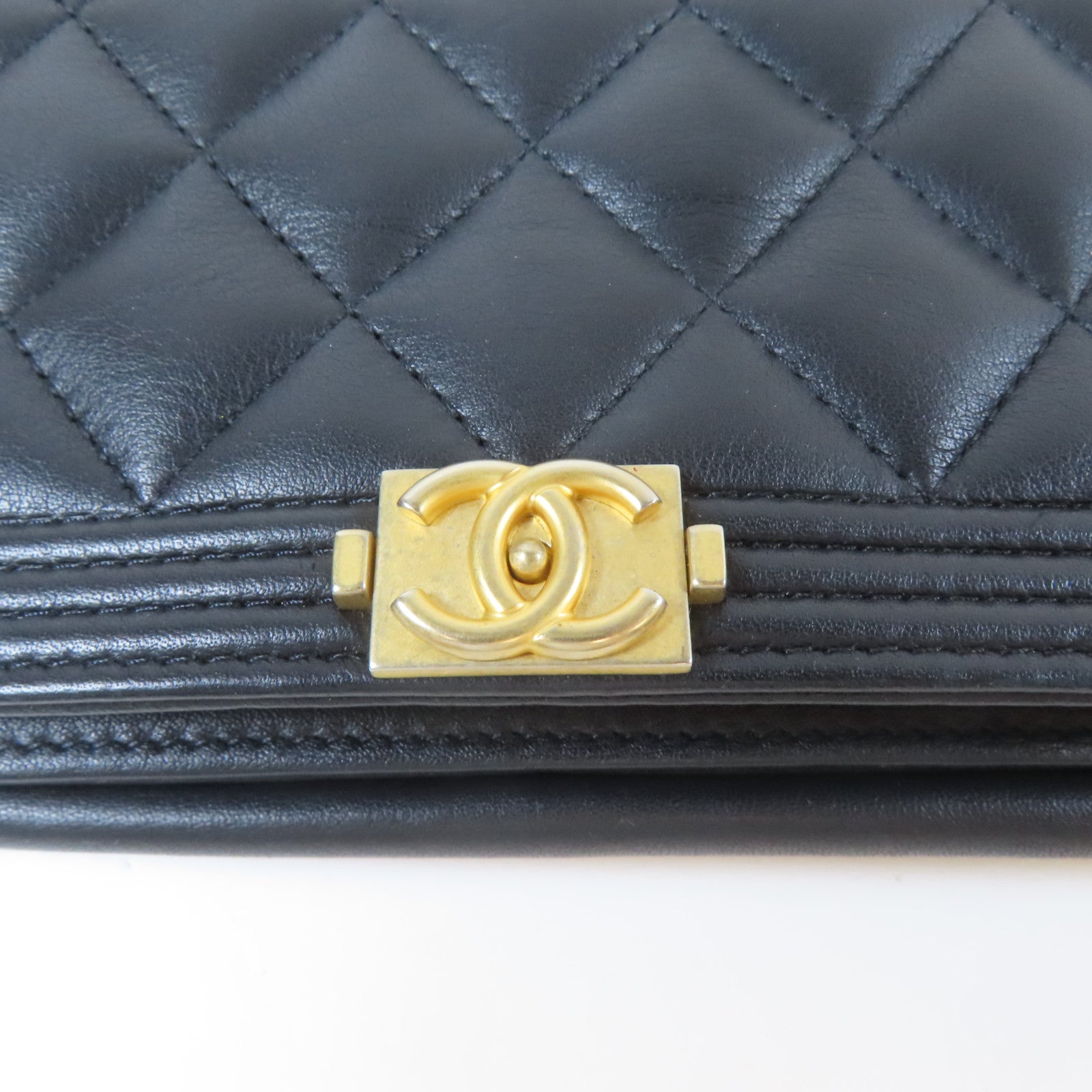 CHANEL 【激減優惠】菱格羊皮皮革Boy WOC Wallet On Chain金扣鏈帶肩背袋黑色