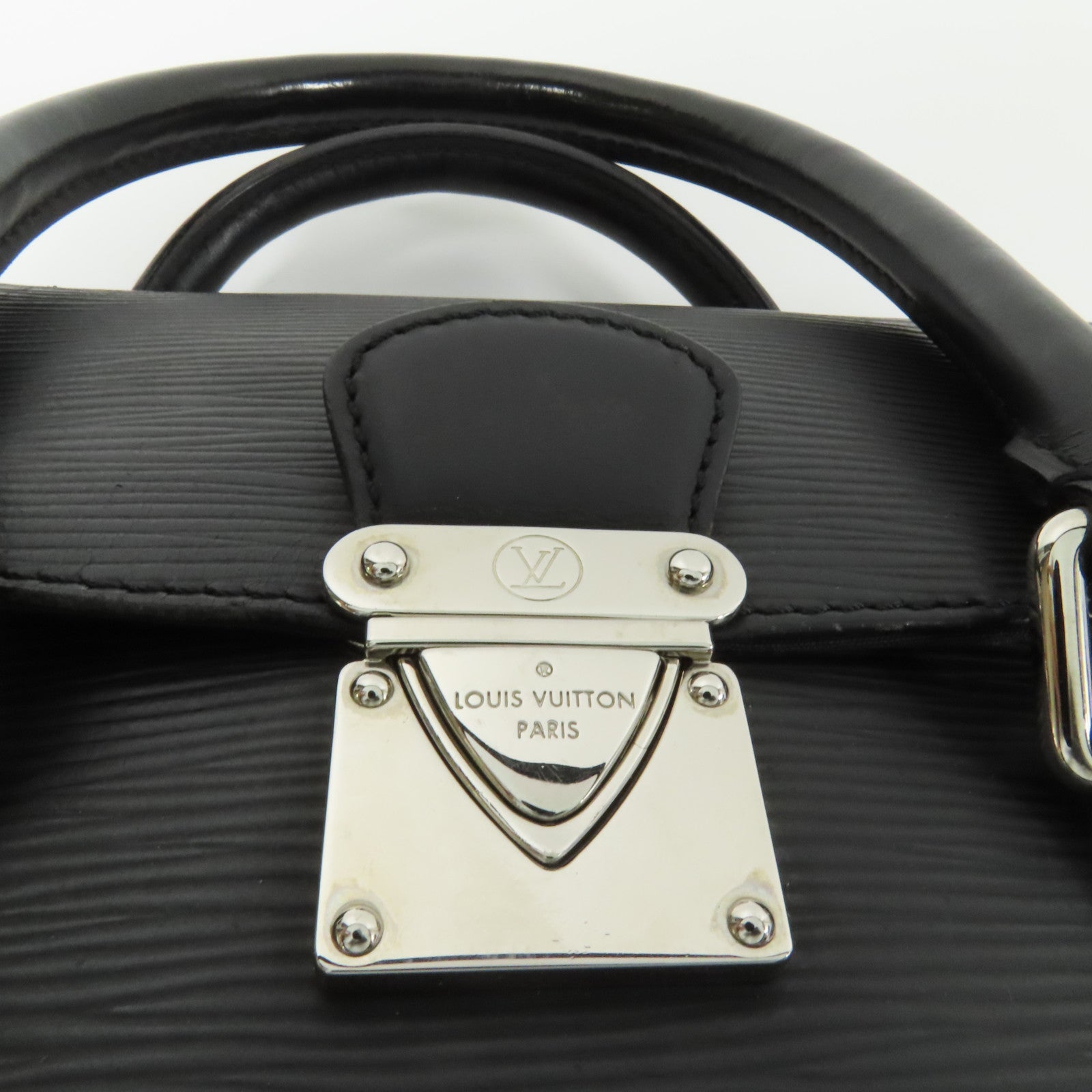 LOUIS VUITTON 【激減優惠】Epi Segur PM銀扣手挽袋