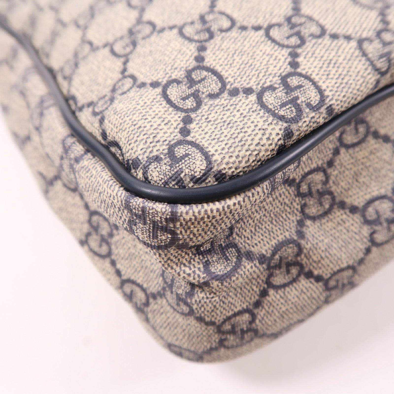GUCCI 塗層帆布Shoulder Bag銀扣肩背袋